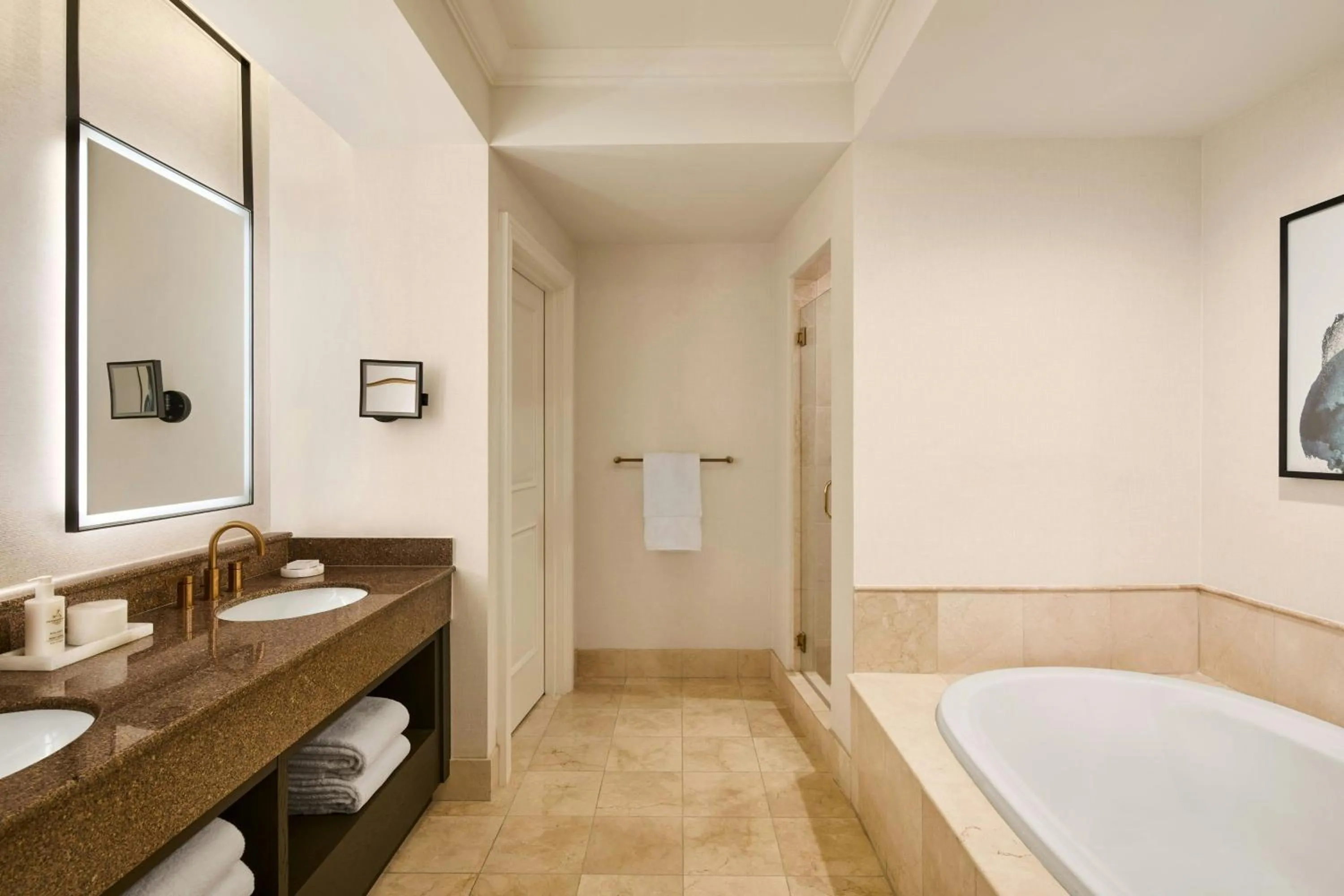 Bathroom in JW Marriott Las Vegas Resort & Spa