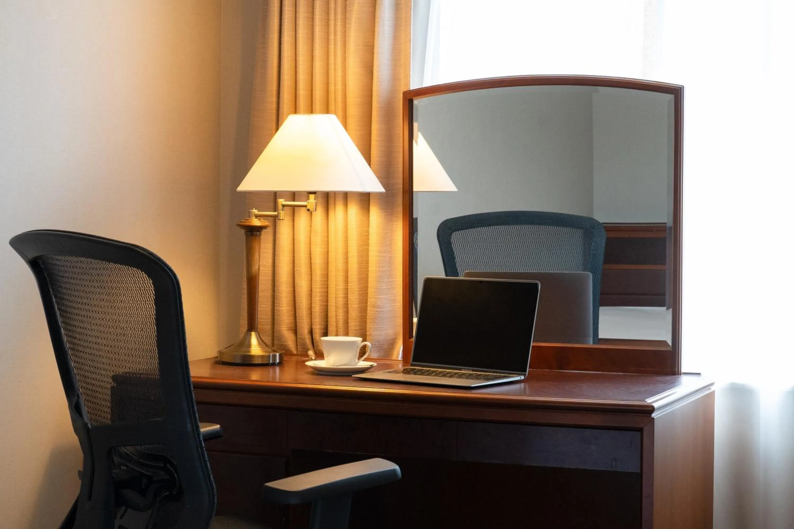 Photo of the whole room in ANA Crowne Plaza Hiroshima by IHG