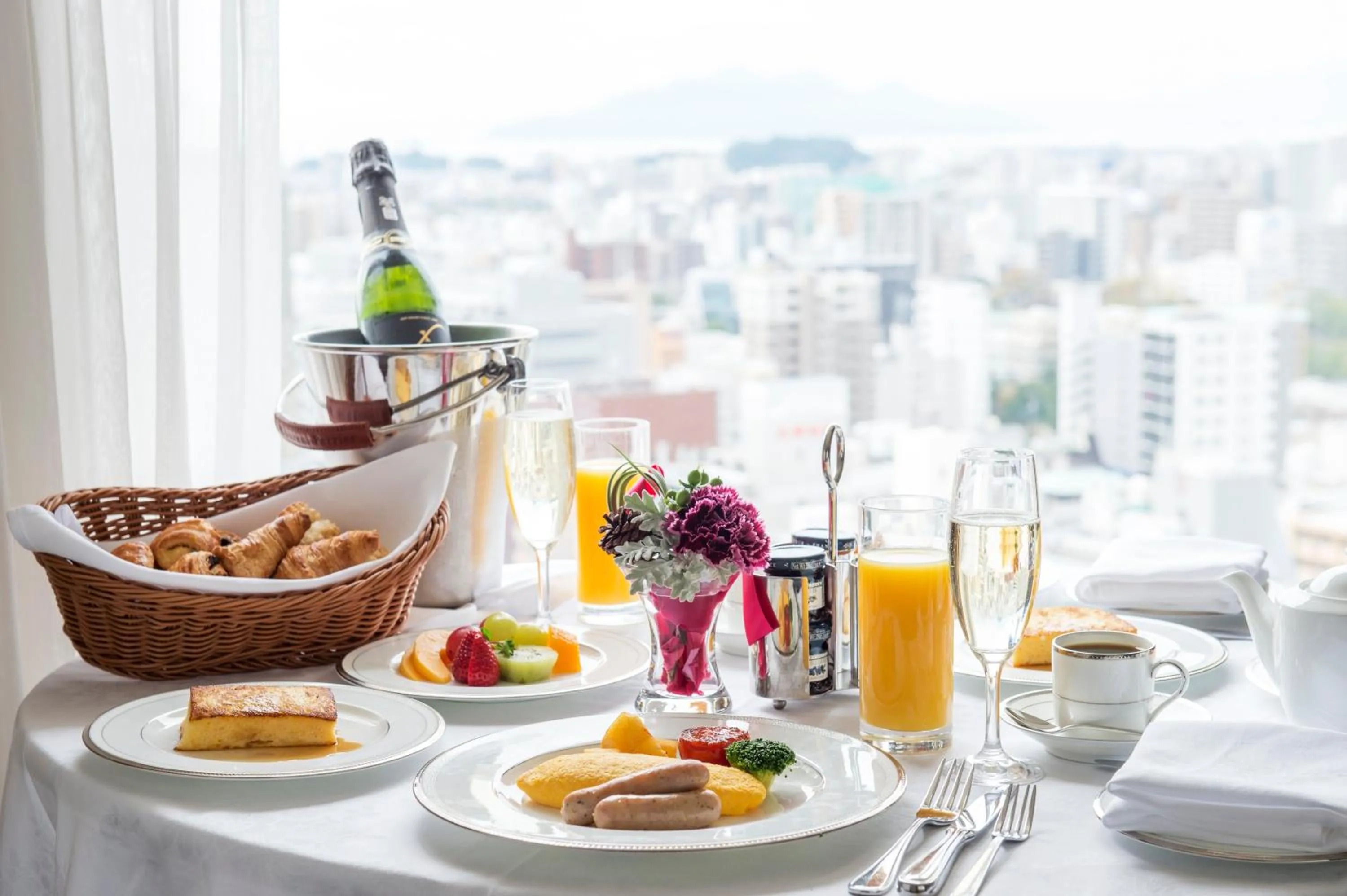 Bedroom in ANA Crowne Plaza Hiroshima by IHG