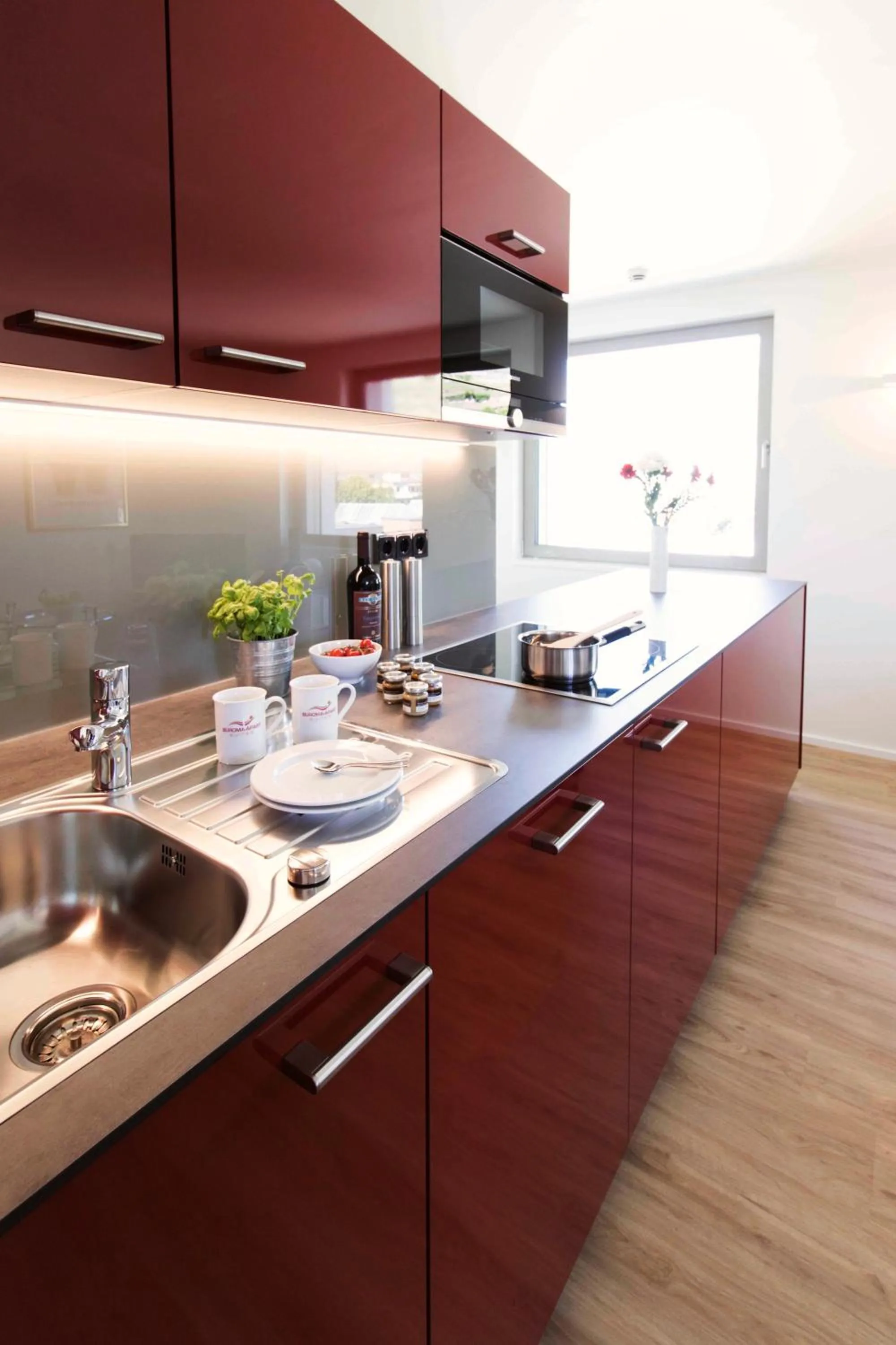 Kitchen or kitchenette in MAVO Hospitality Esslingen Berliner Straße