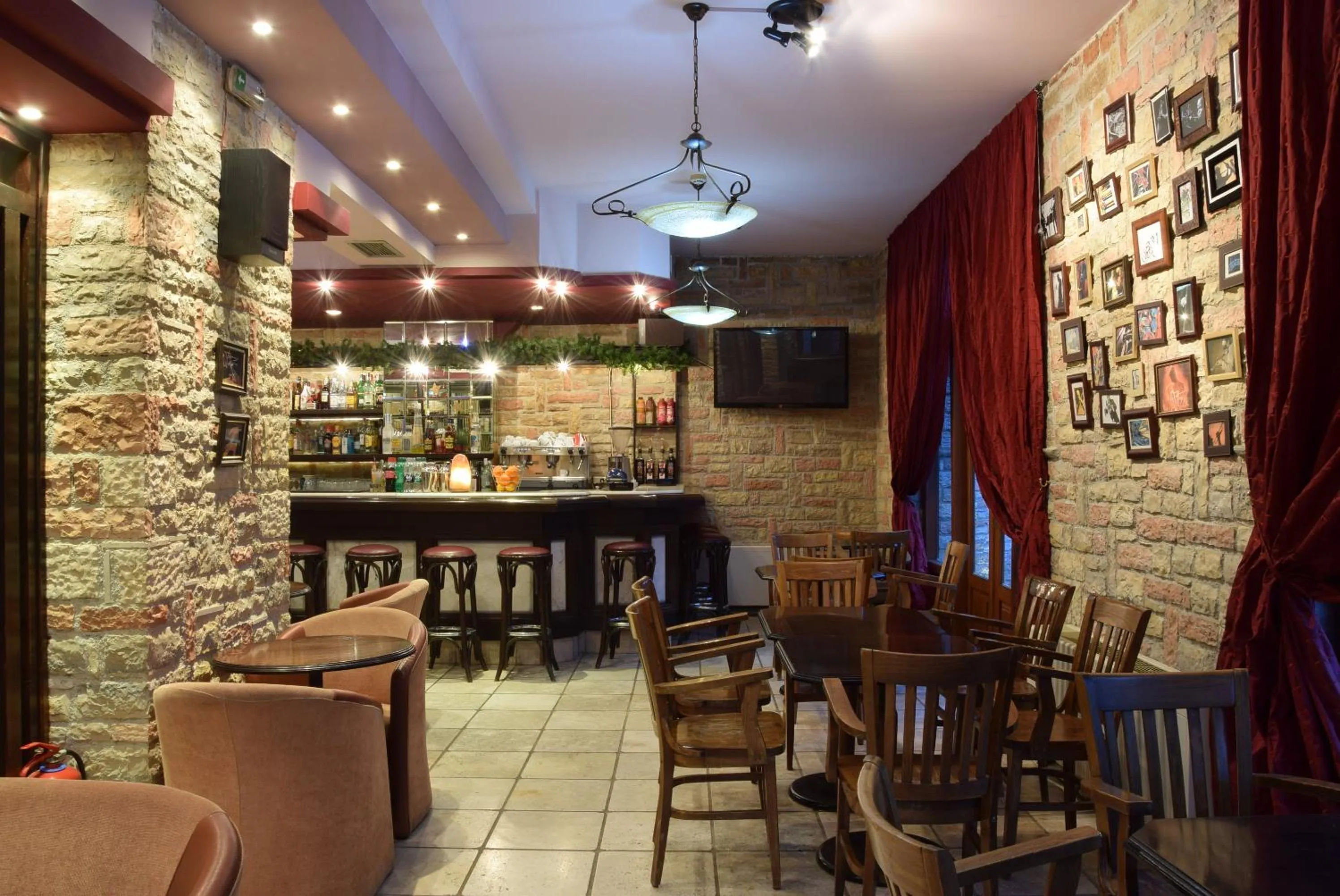 Property building in Mont Helmos Hotel