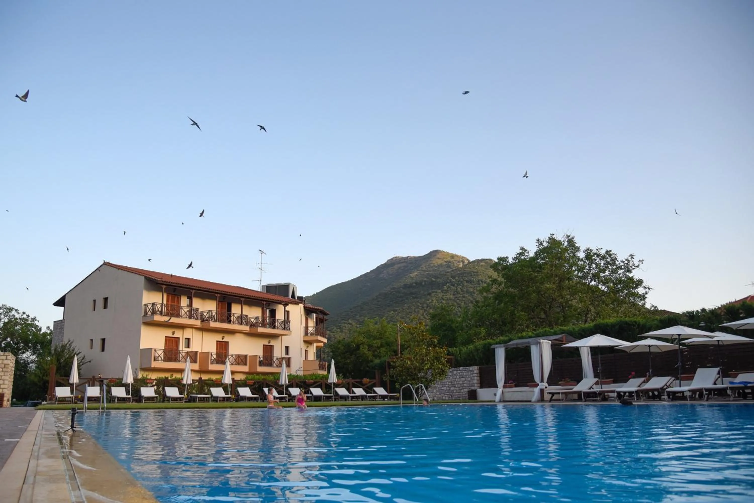 Swimming pool in Mont Helmos Hotel