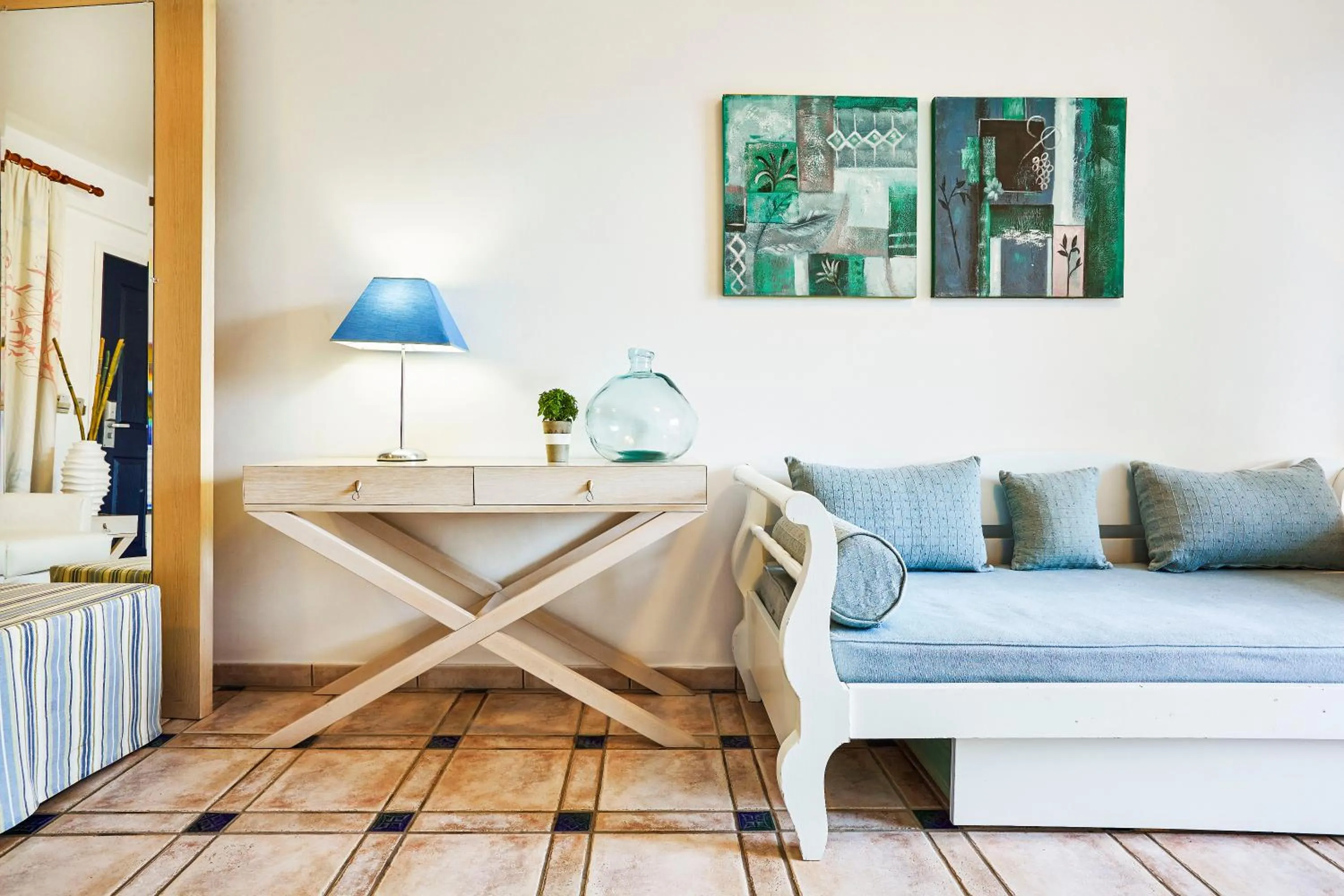 Living room in Ilio Mare Hotel