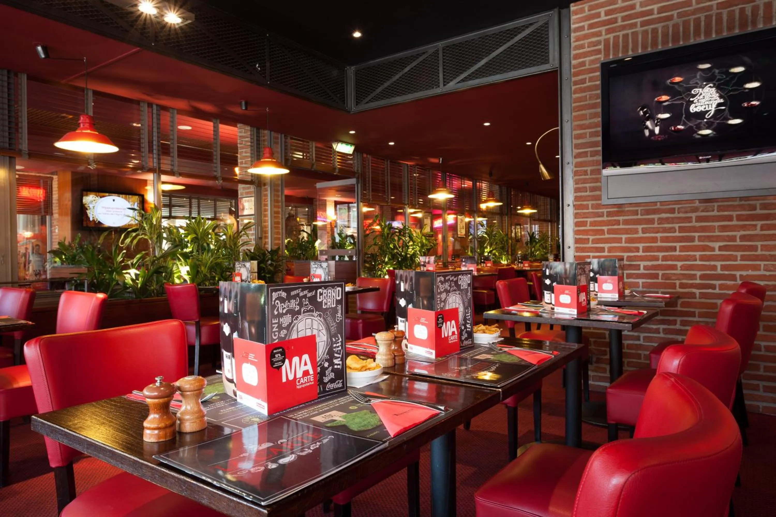 Restaurant/places to eat in Hôtel Forest Hill Meudon Velizy