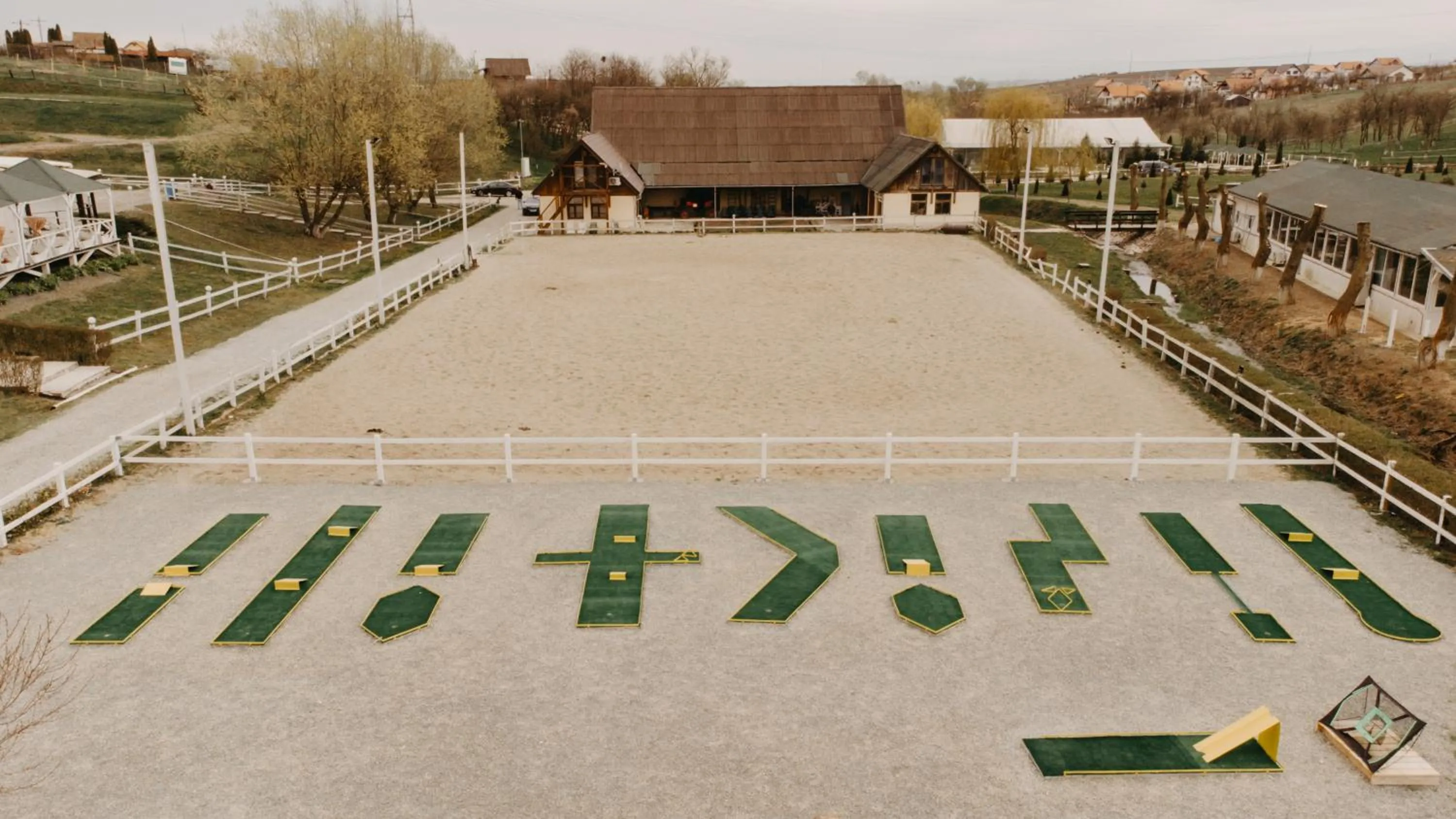 Minigolf in Conacul Archia