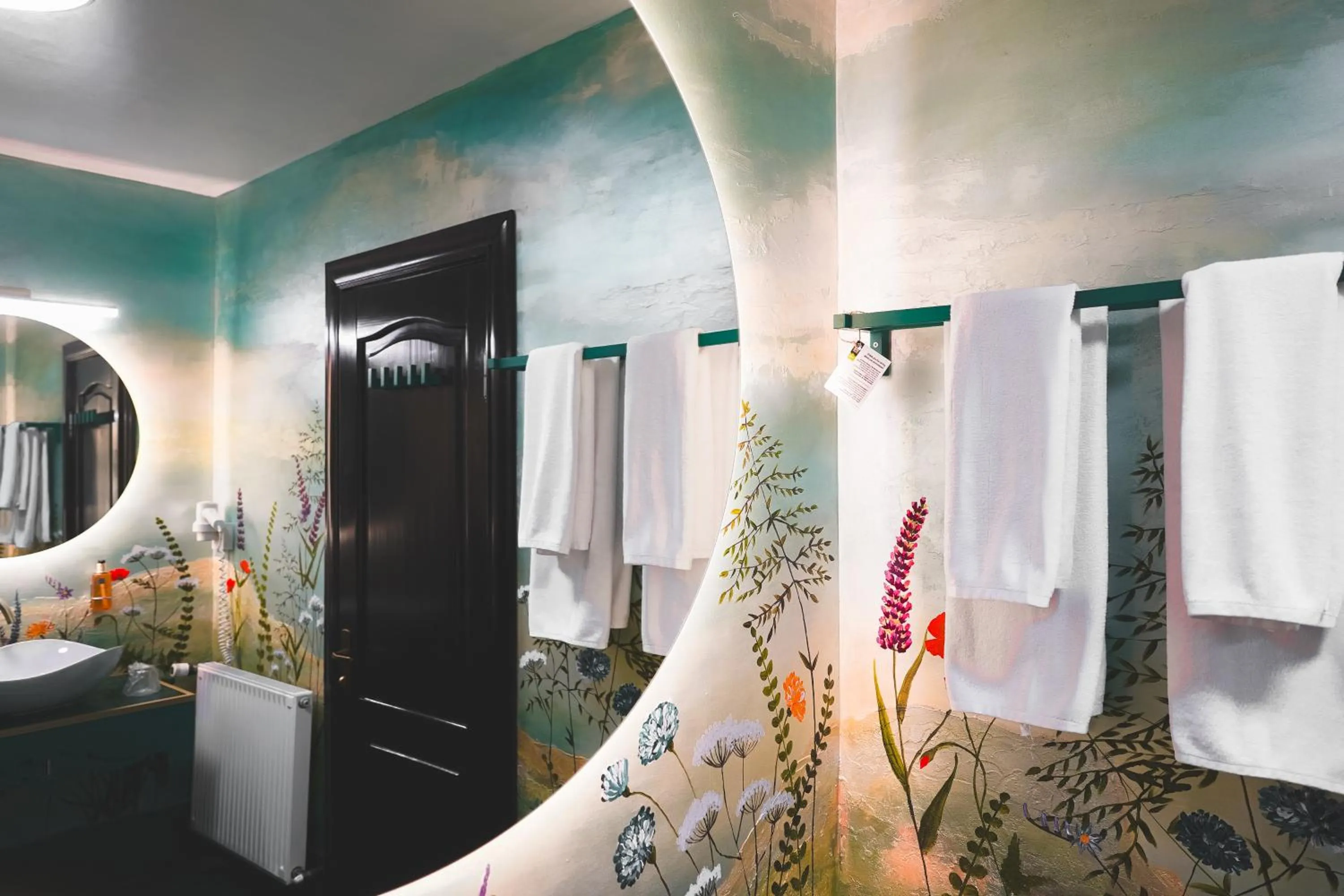 Bathroom in Conacul Archia