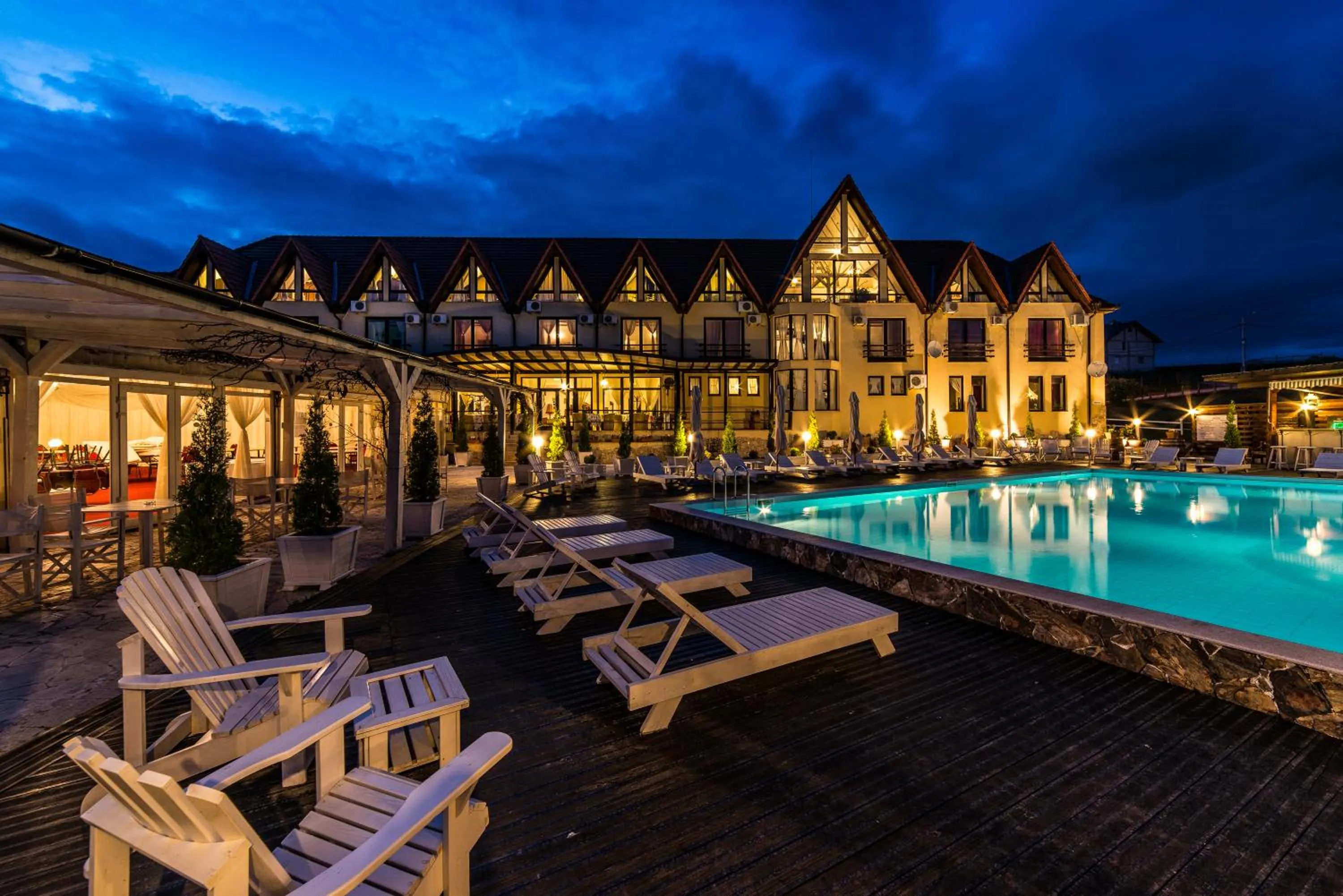 Property building in Conacul Archia