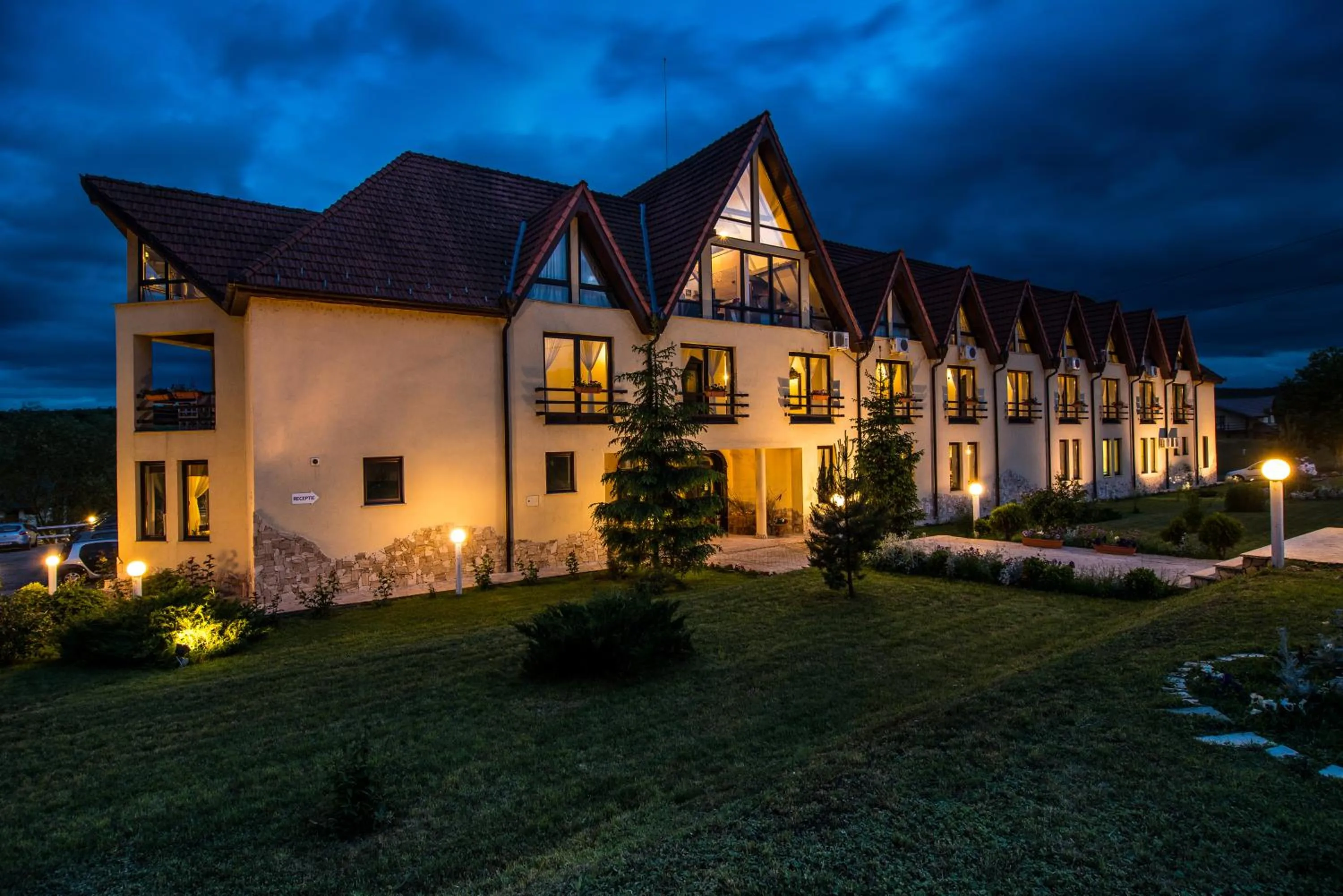 Facade/entrance in Conacul Archia