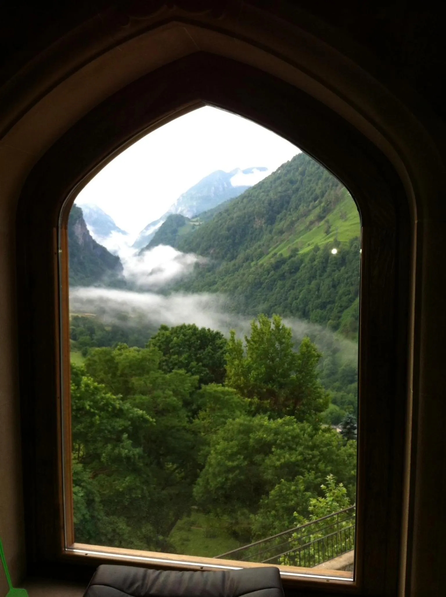Decorative detail in Auberge Toison d'Or