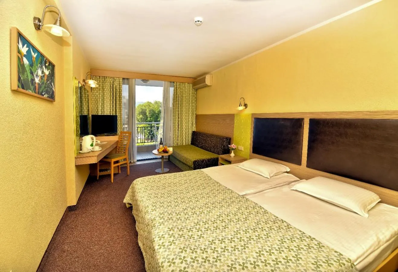 Bedroom, Bed in Hotel Slavuna