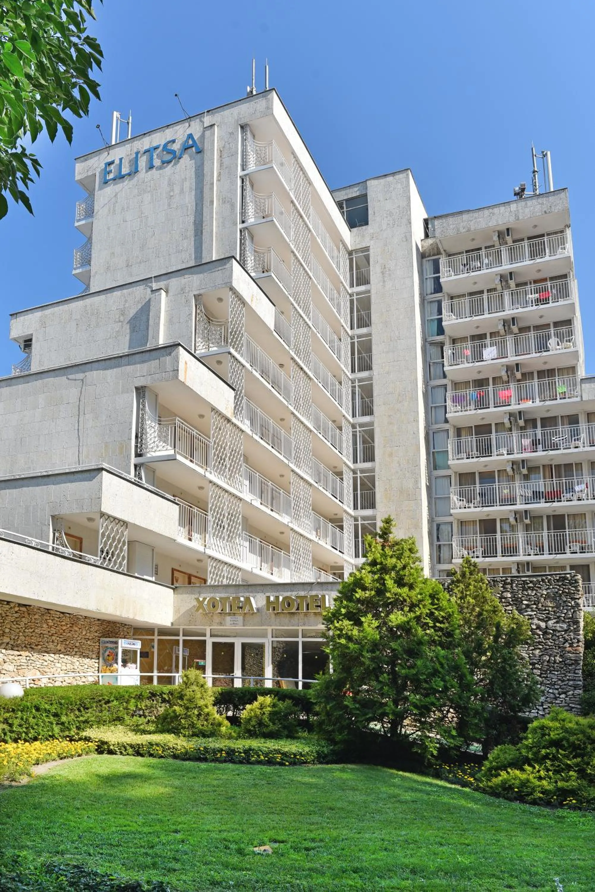 Facade/entrance in Hotel Elitsa
