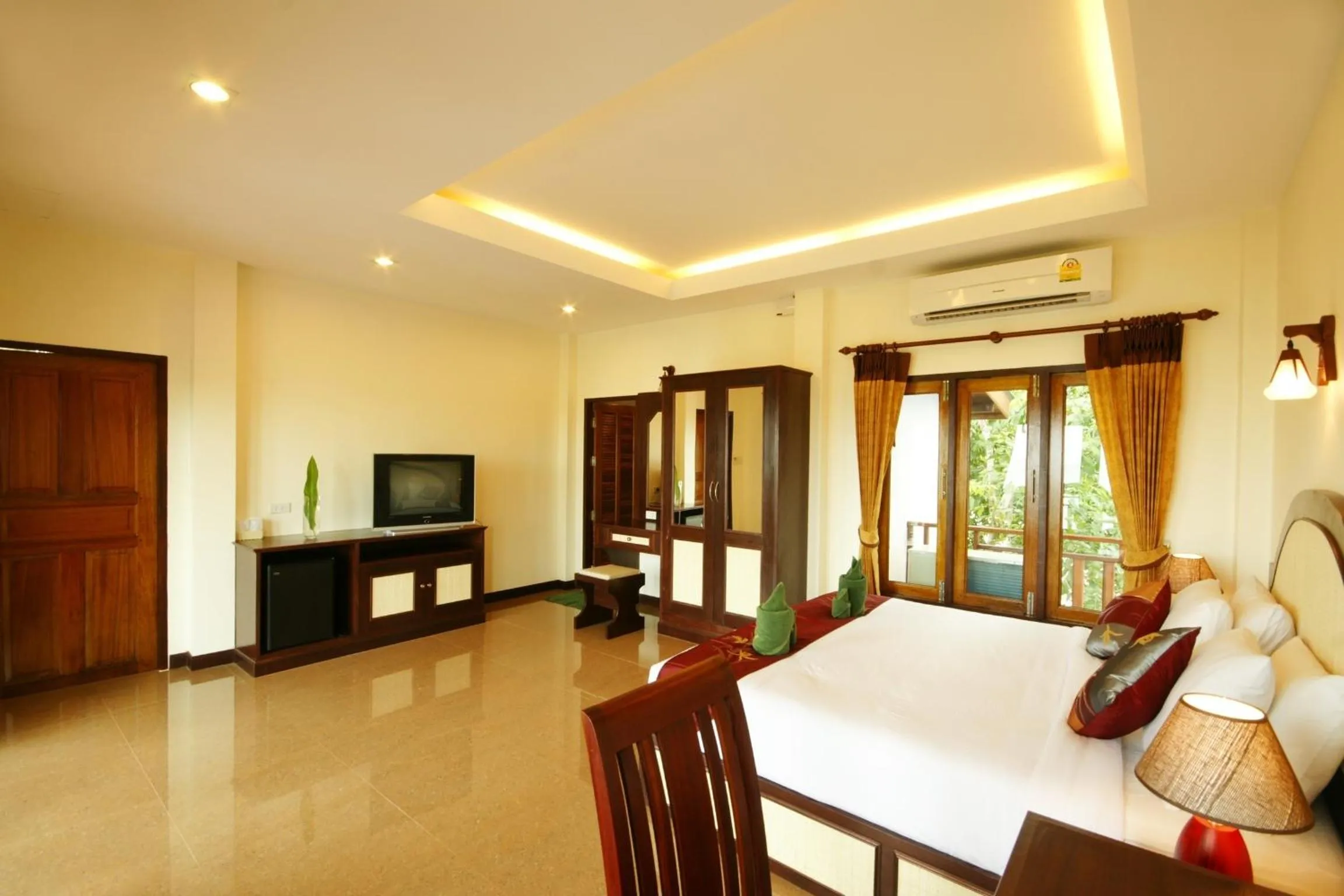 Bedroom in Tharathip Resort Koh Phangan - SHA Plus