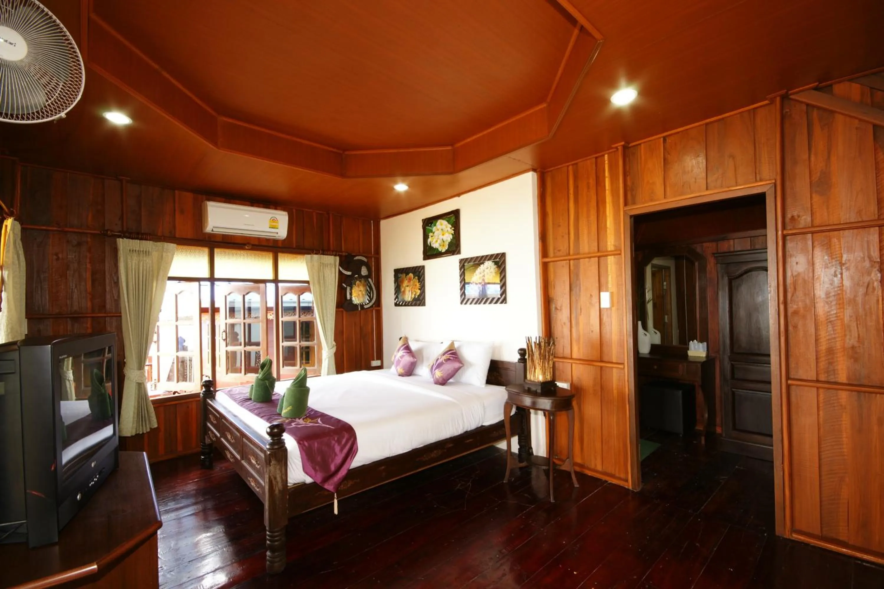 Bedroom in Tharathip Resort Koh Phangan - SHA Plus