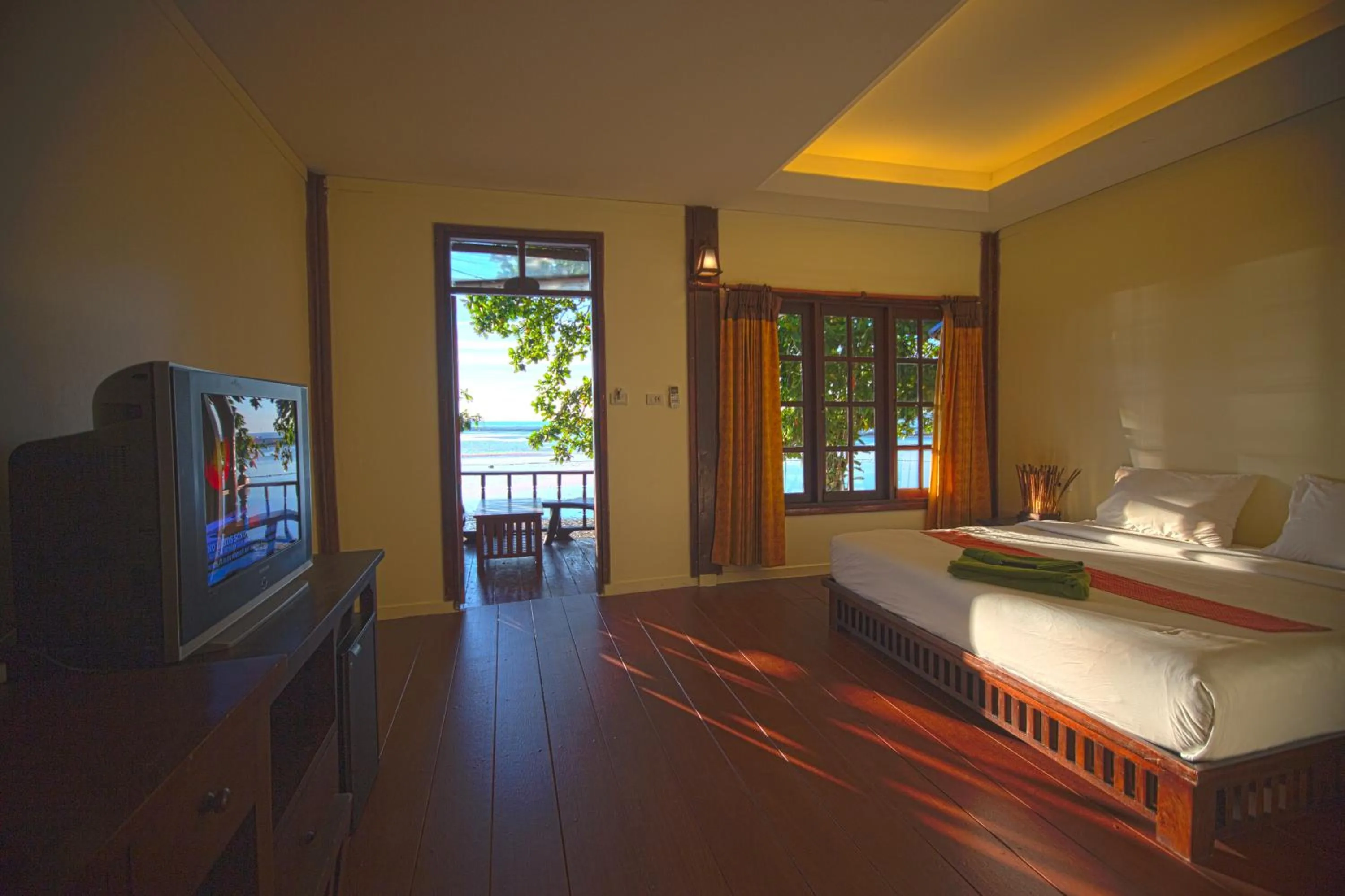 Photo of the whole room in Tharathip Resort Koh Phangan - SHA Plus