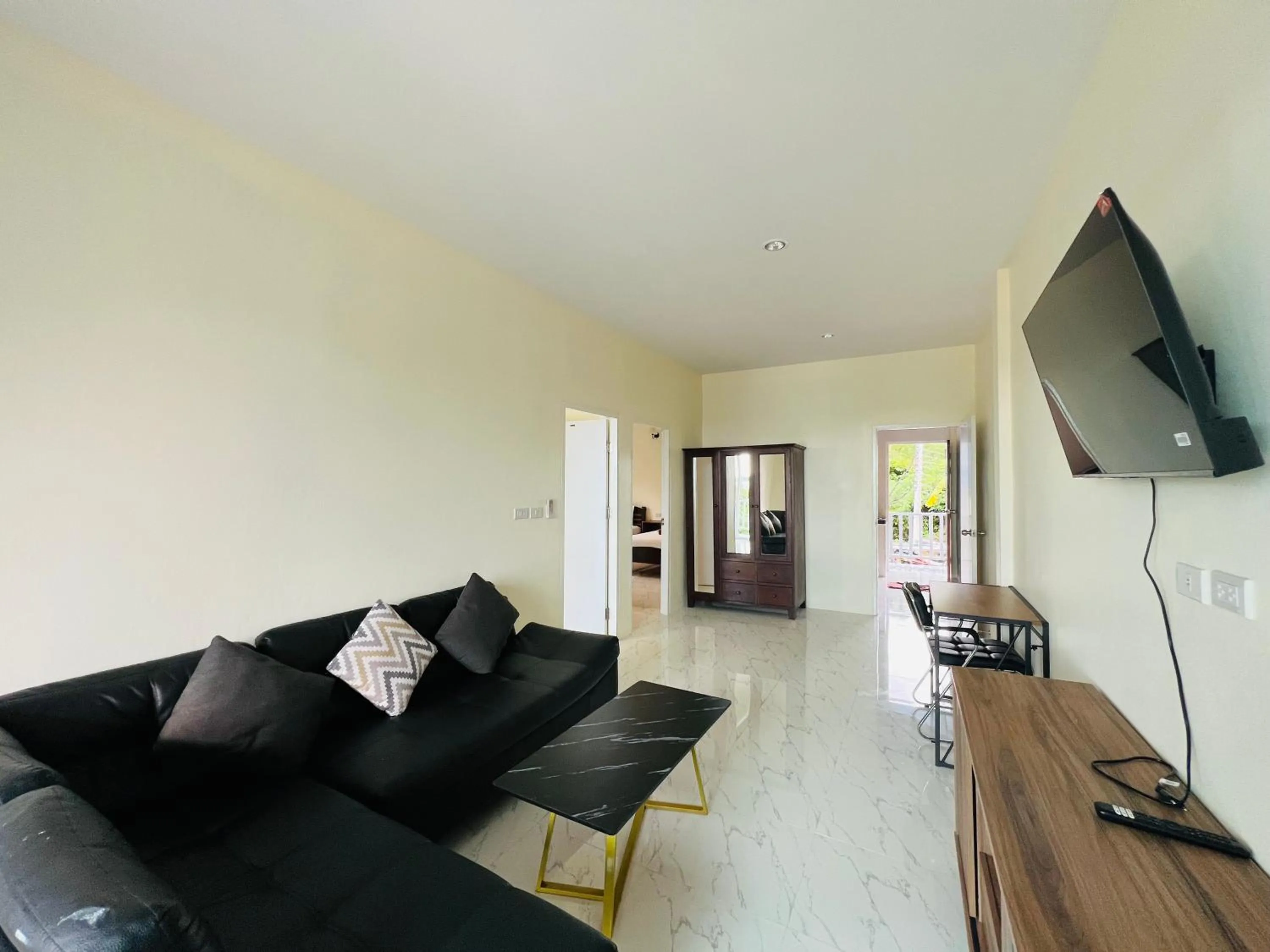 Living room in Tharathip Resort Koh Phangan - SHA Plus