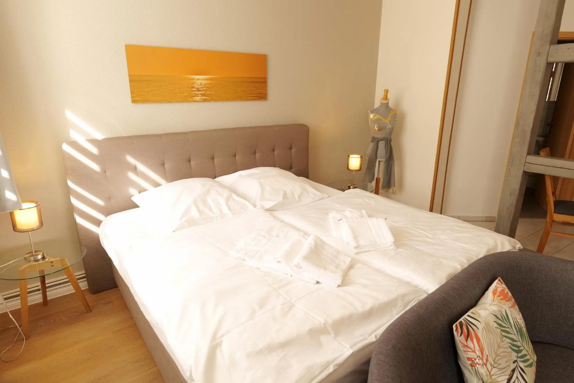 Living room, Bed in Herberge KAFFETIET