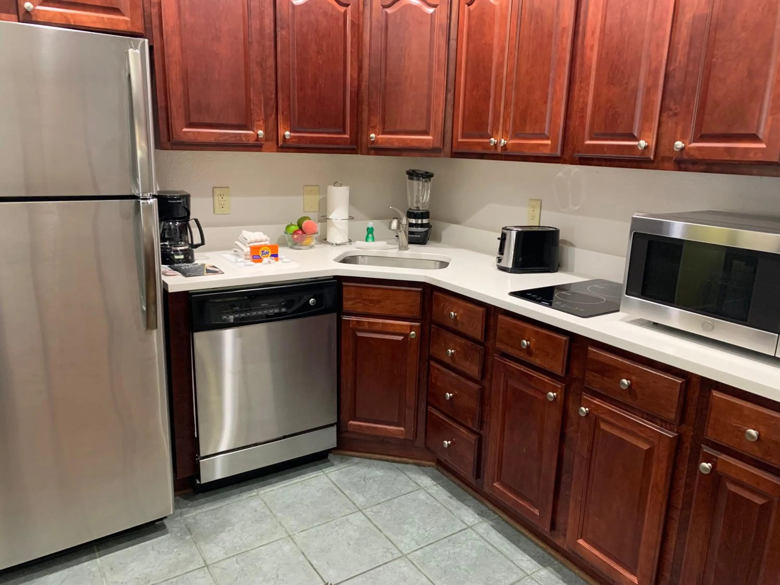 Kitchen or kitchenette in Vacation Village at Williamsburg