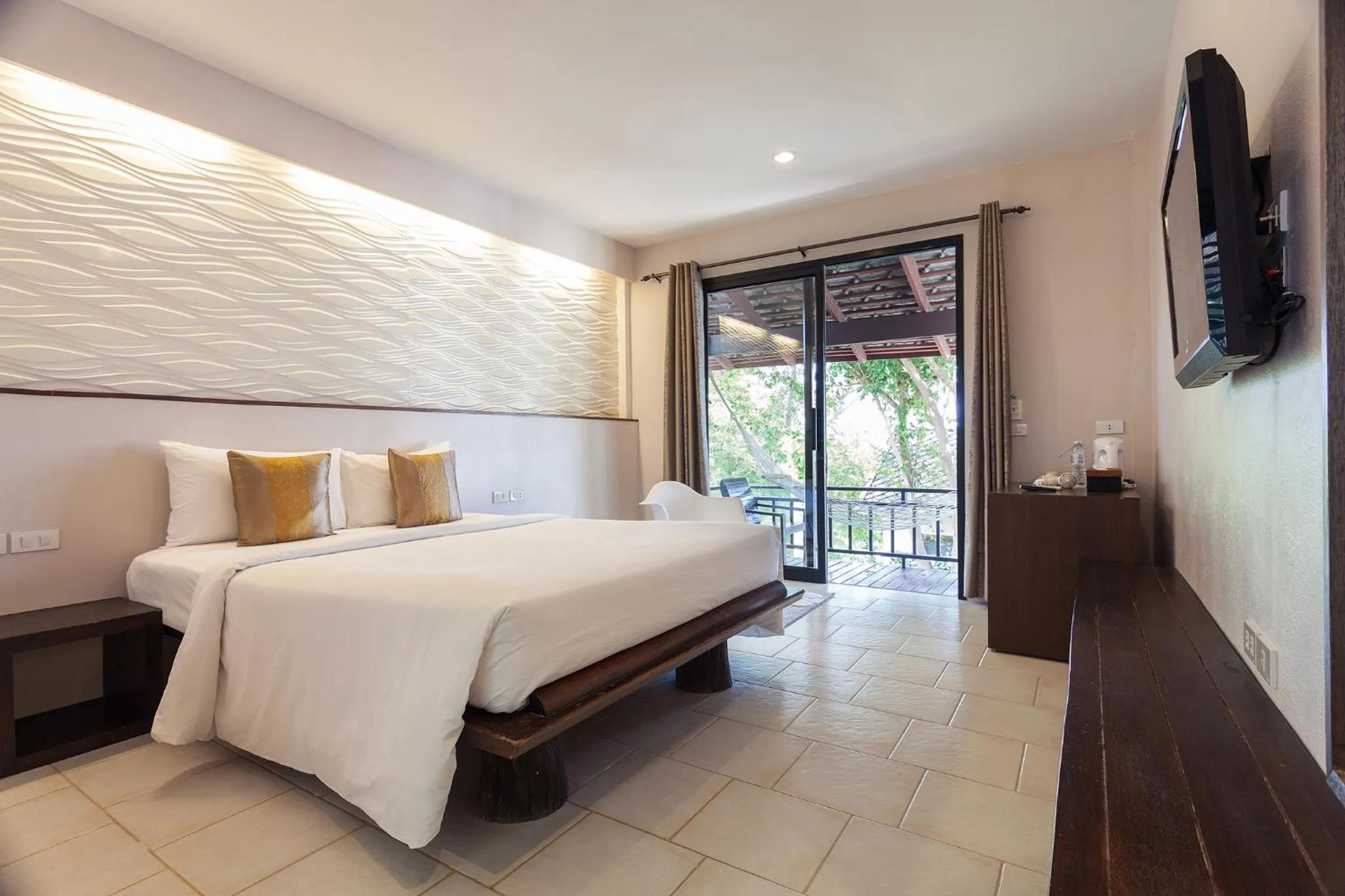 Photo of the whole room in Sarikantang Resort & Spa, Koh Phangan