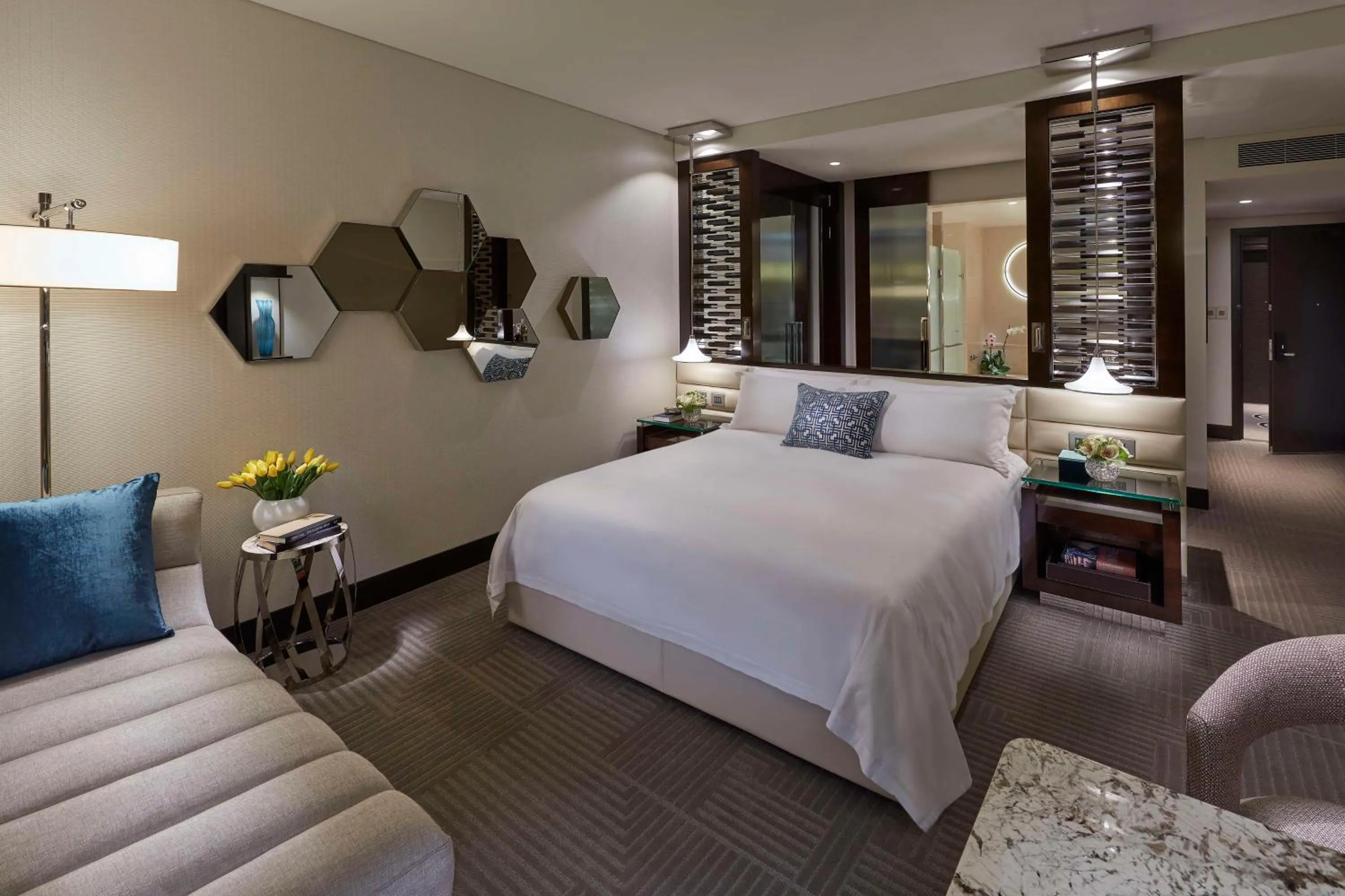 Bedroom, Bed in Crown Towers Perth