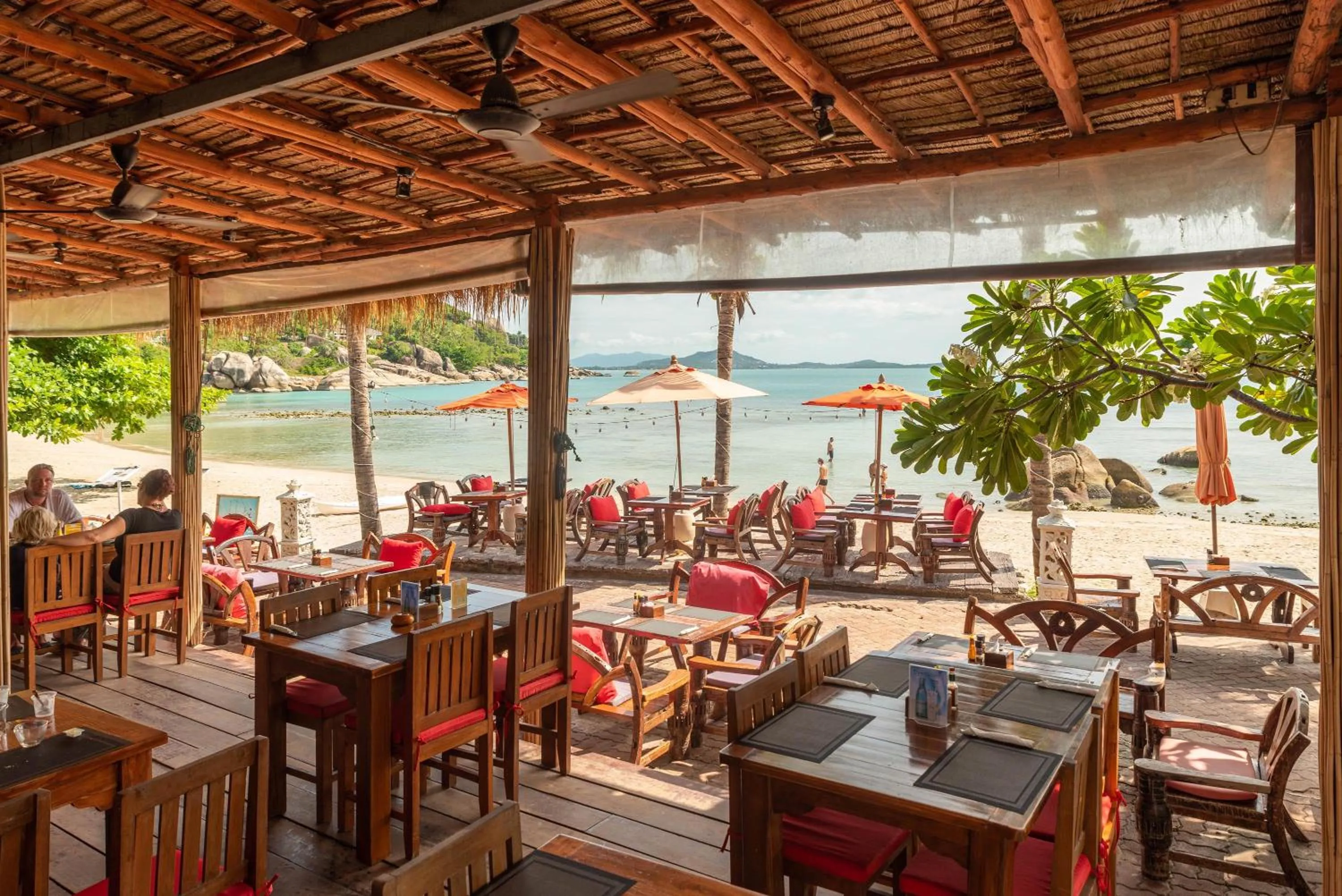 Restaurant/places to eat in Crystal Bay Yacht Club Beach Resort