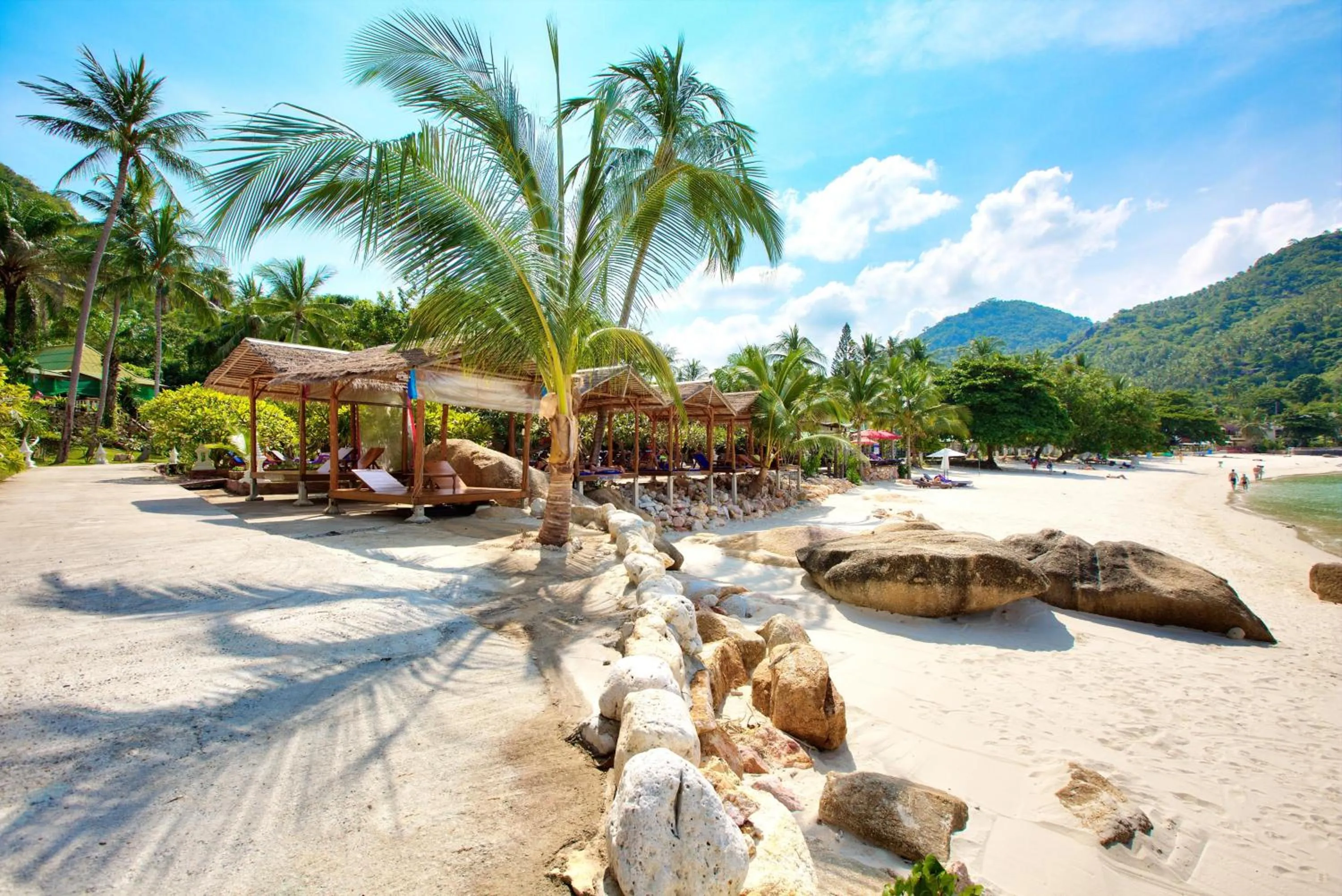 Beach in Crystal Bay Yacht Club Beach Resort