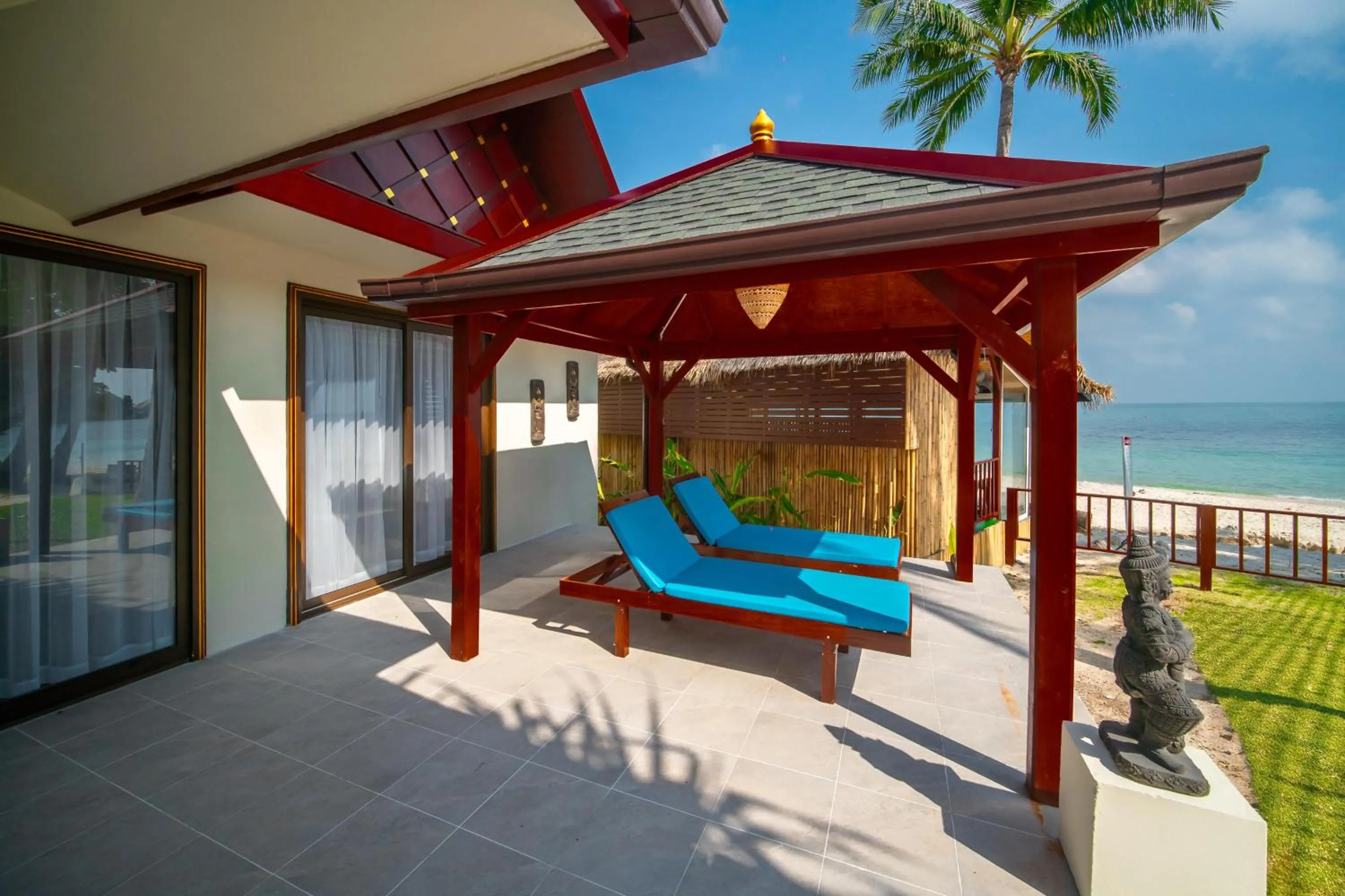Balcony/Terrace in Crystal Bay Yacht Club Beach Resort