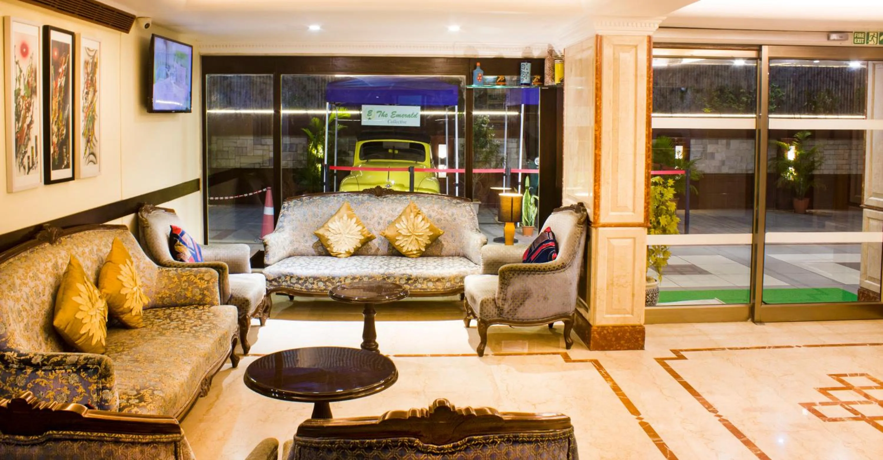 Seating area in Regenta Place The Emerald