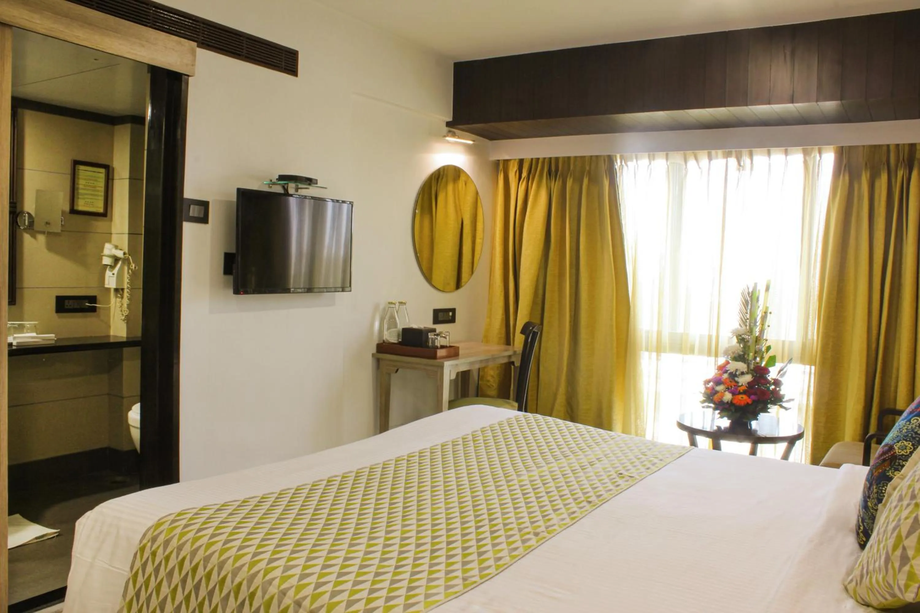 Bedroom, Bed in Regenta Place The Emerald