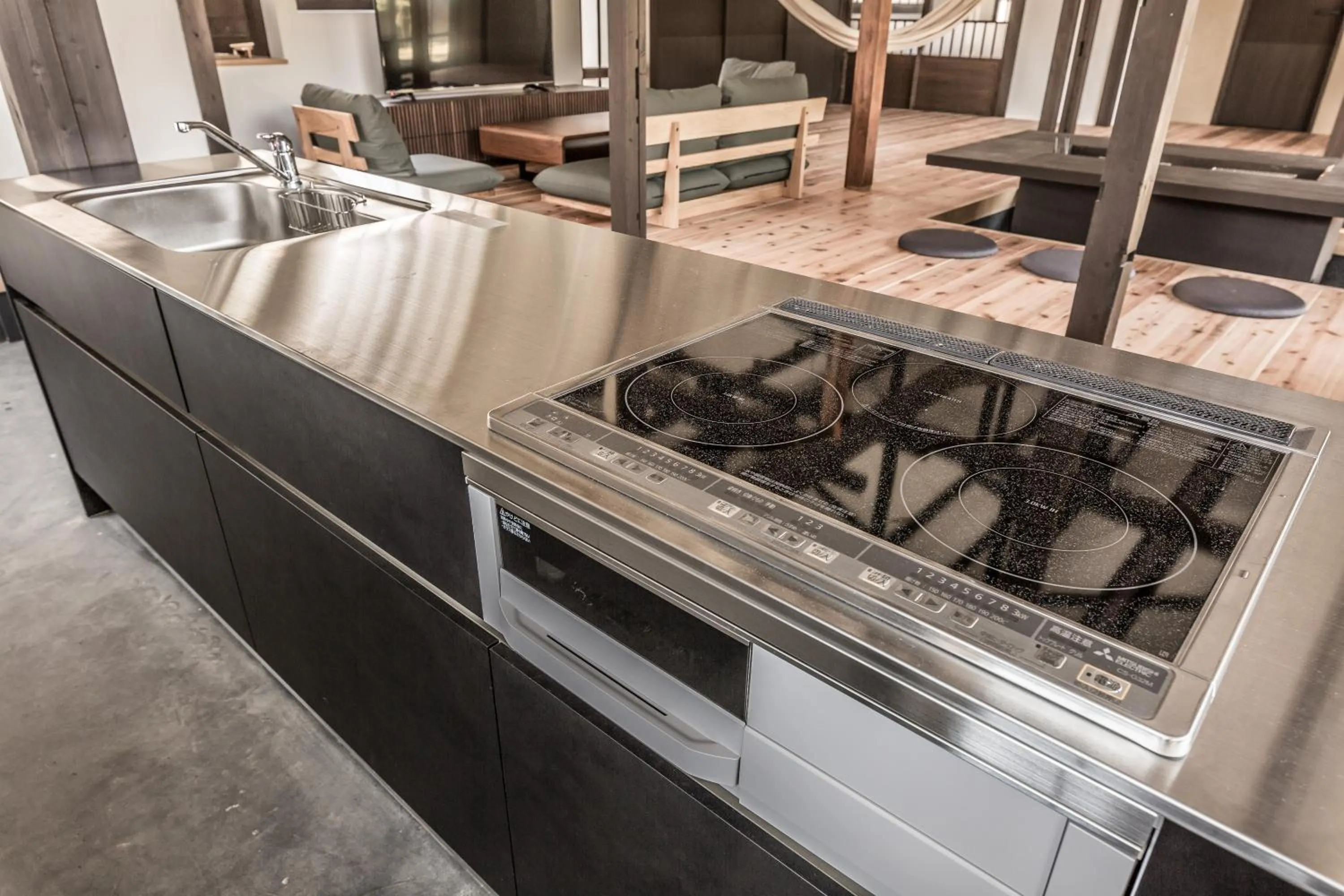 Kitchen or kitchenette in Nihon Iro