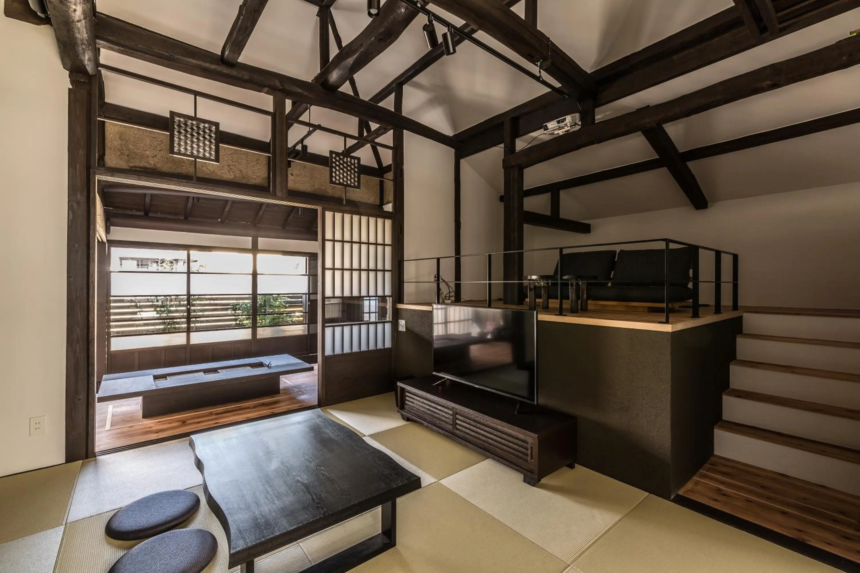 TV and multimedia in Nihon Iro