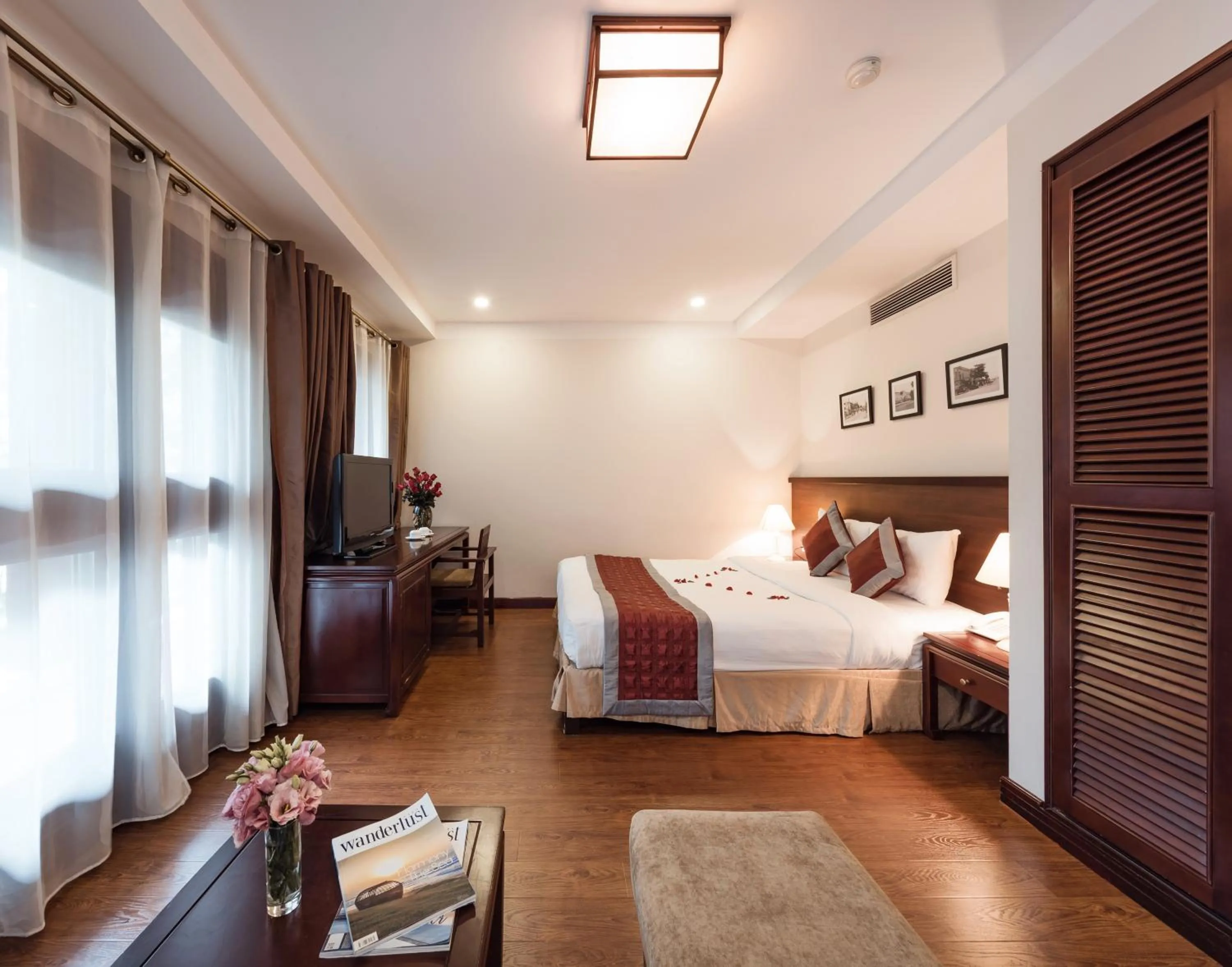 Photo of the whole room, Bed in La Dolce Vita Hotel