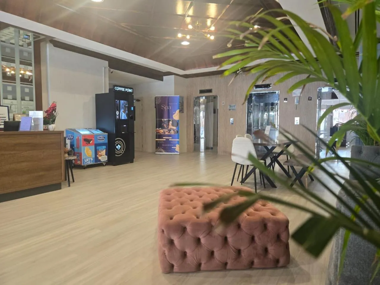 Lobby or reception in Al Raya Hotel Apartments