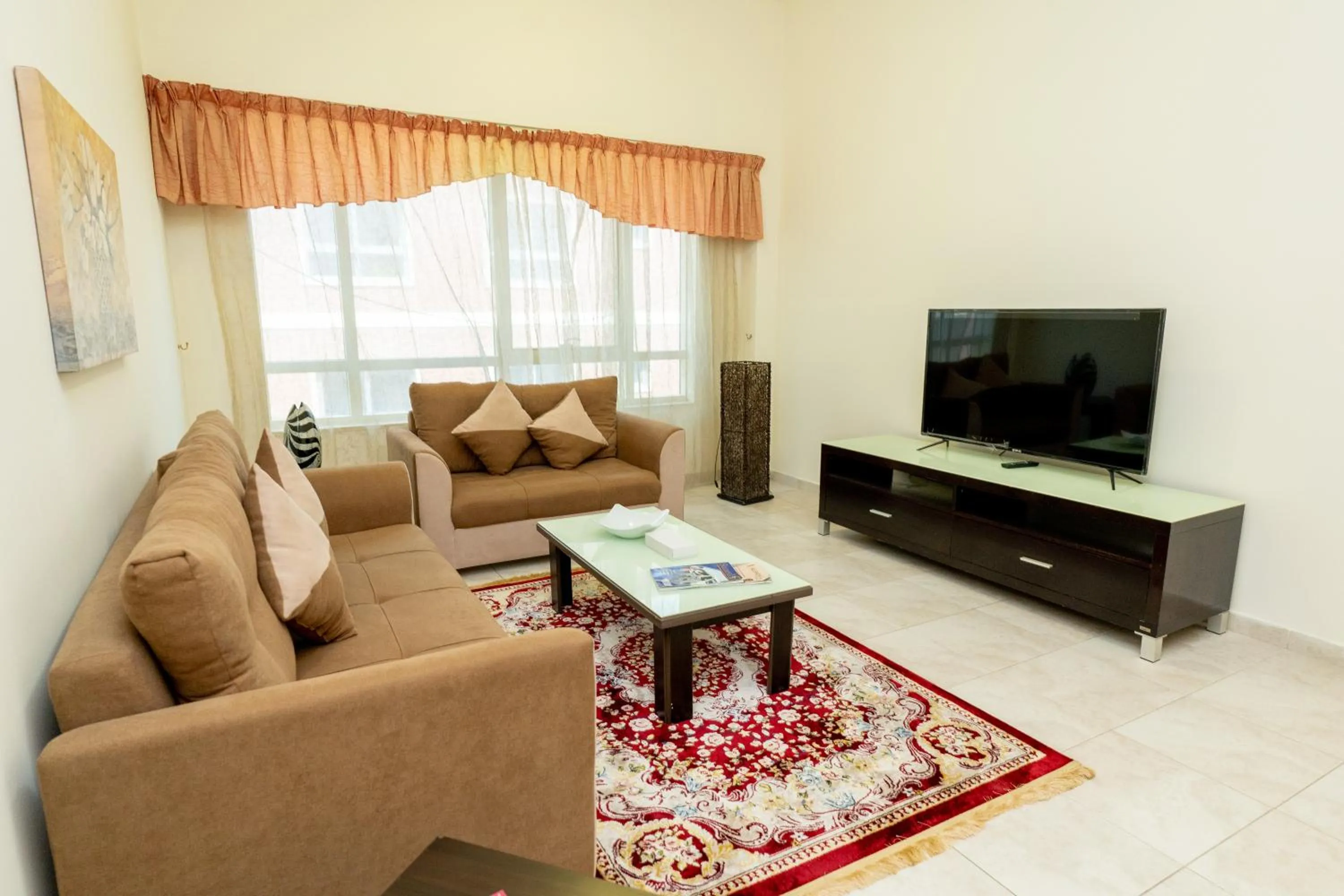 Living room in Al Raya Hotel Apartments
