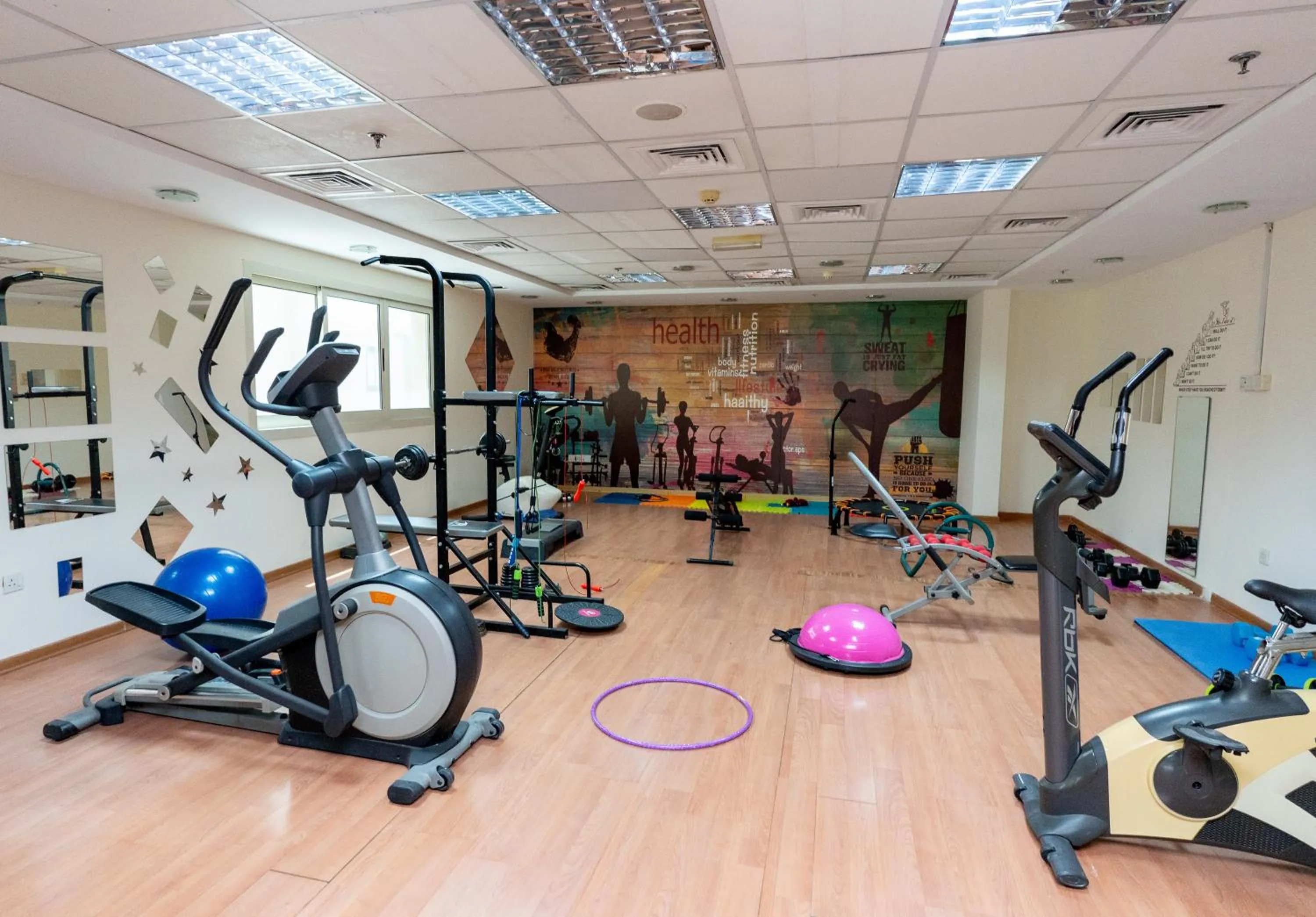 Fitness centre/facilities in Al Raya Hotel Apartments