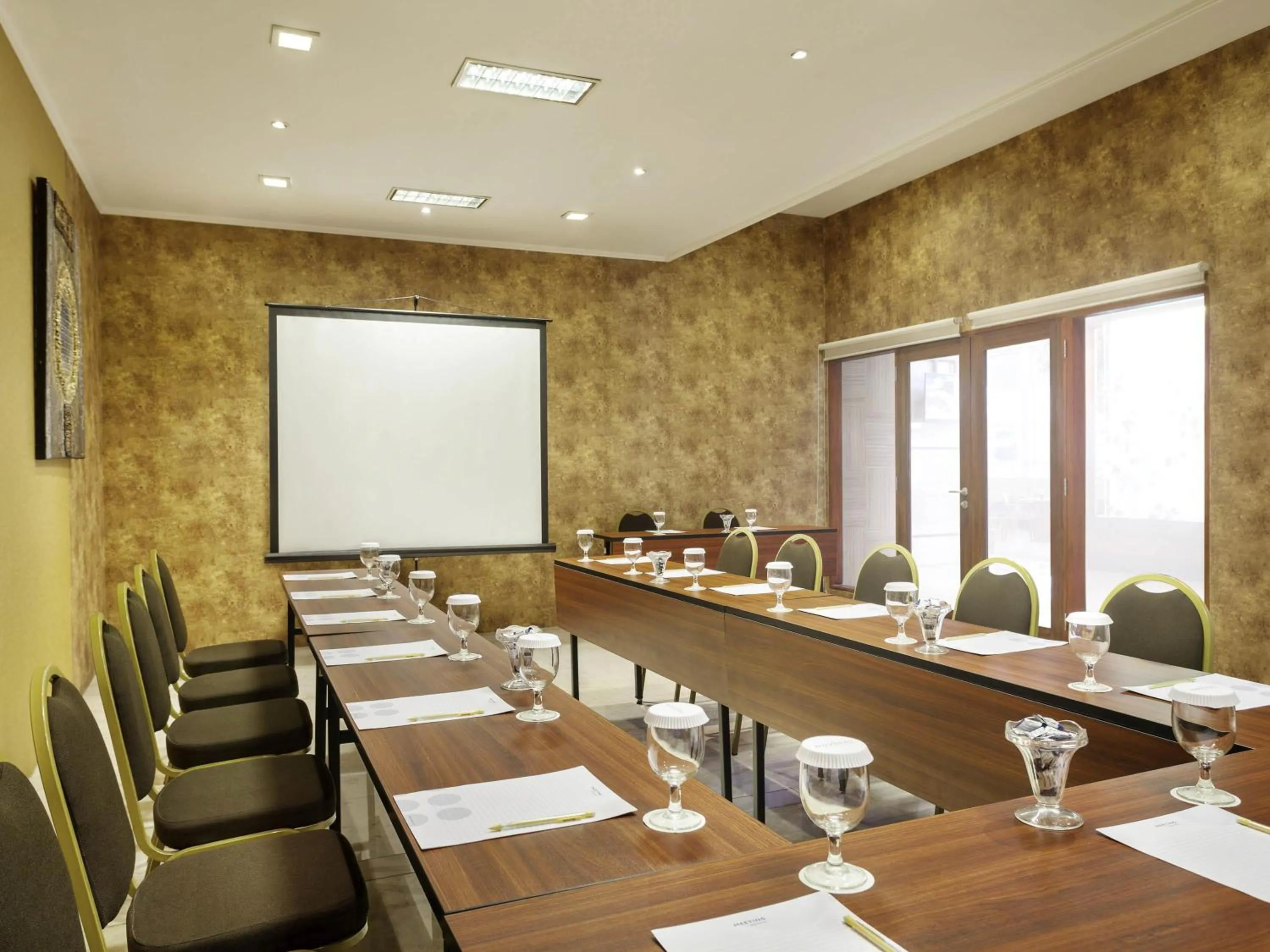Meeting/conference room in Novotel Semarang