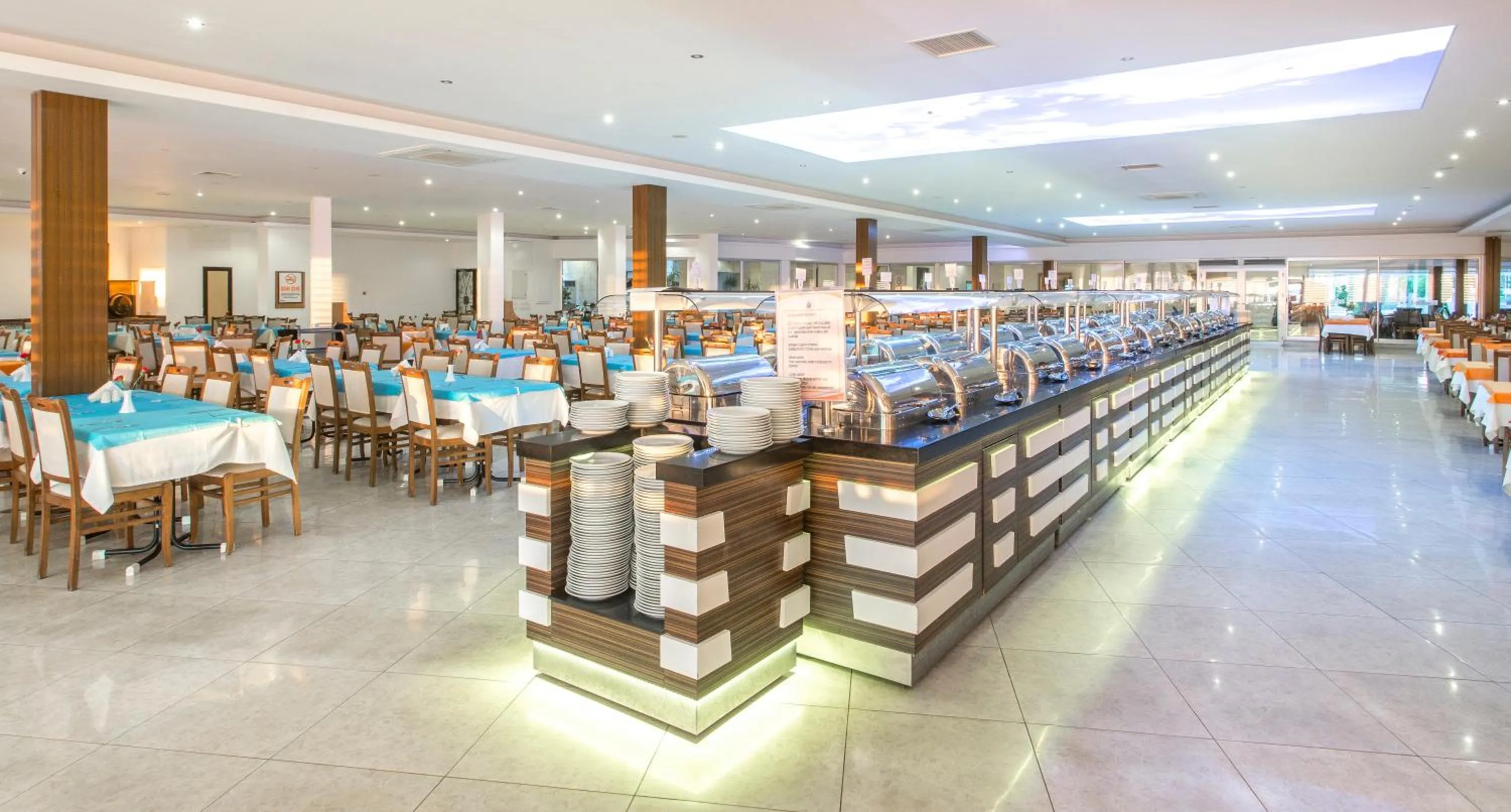 Buffet breakfast in Lonicera World - Ultra All Inclusive