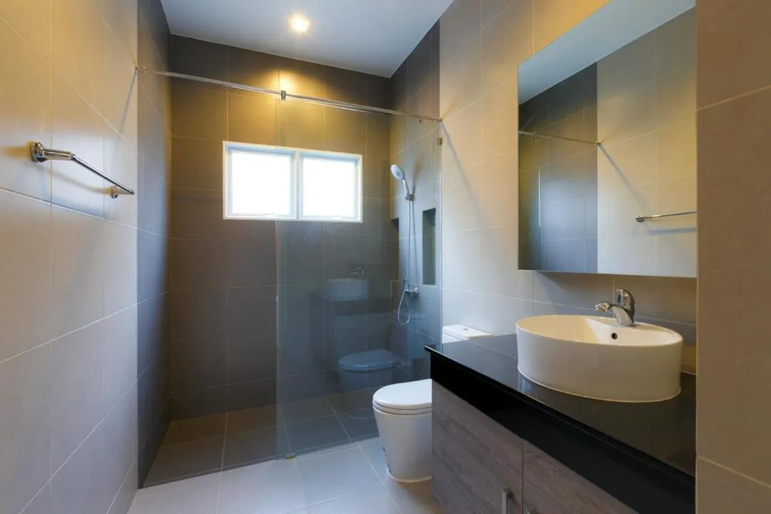 Shower in Hideaway Pool Villa S126