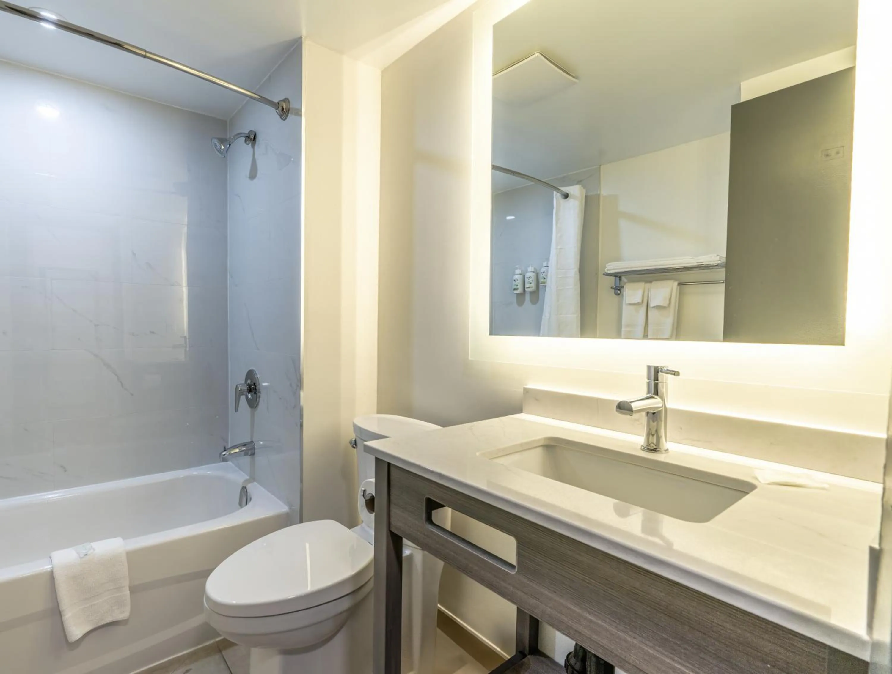 Bathroom in Maple Crest Inn