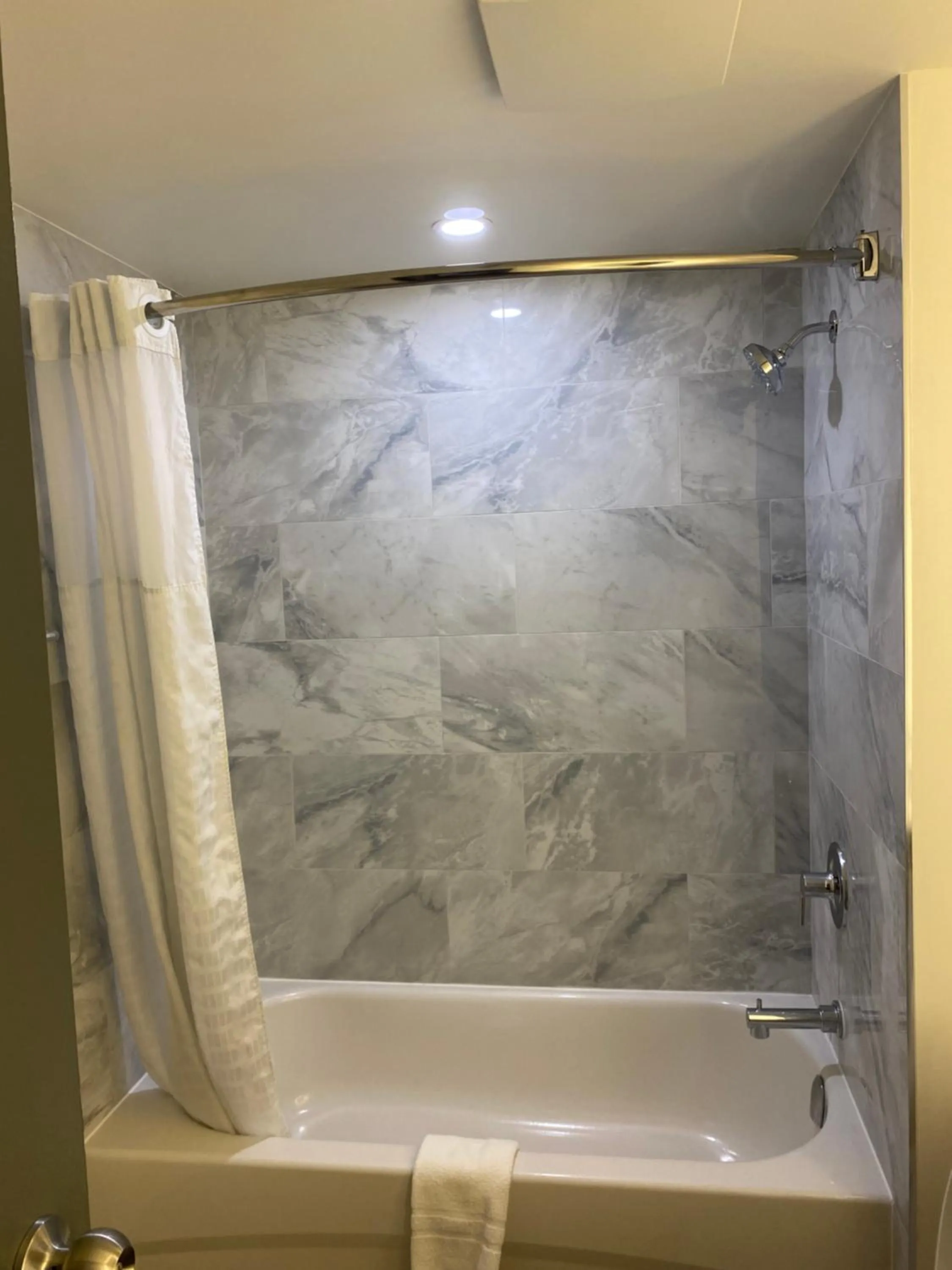 Bathroom in Maple Crest Inn