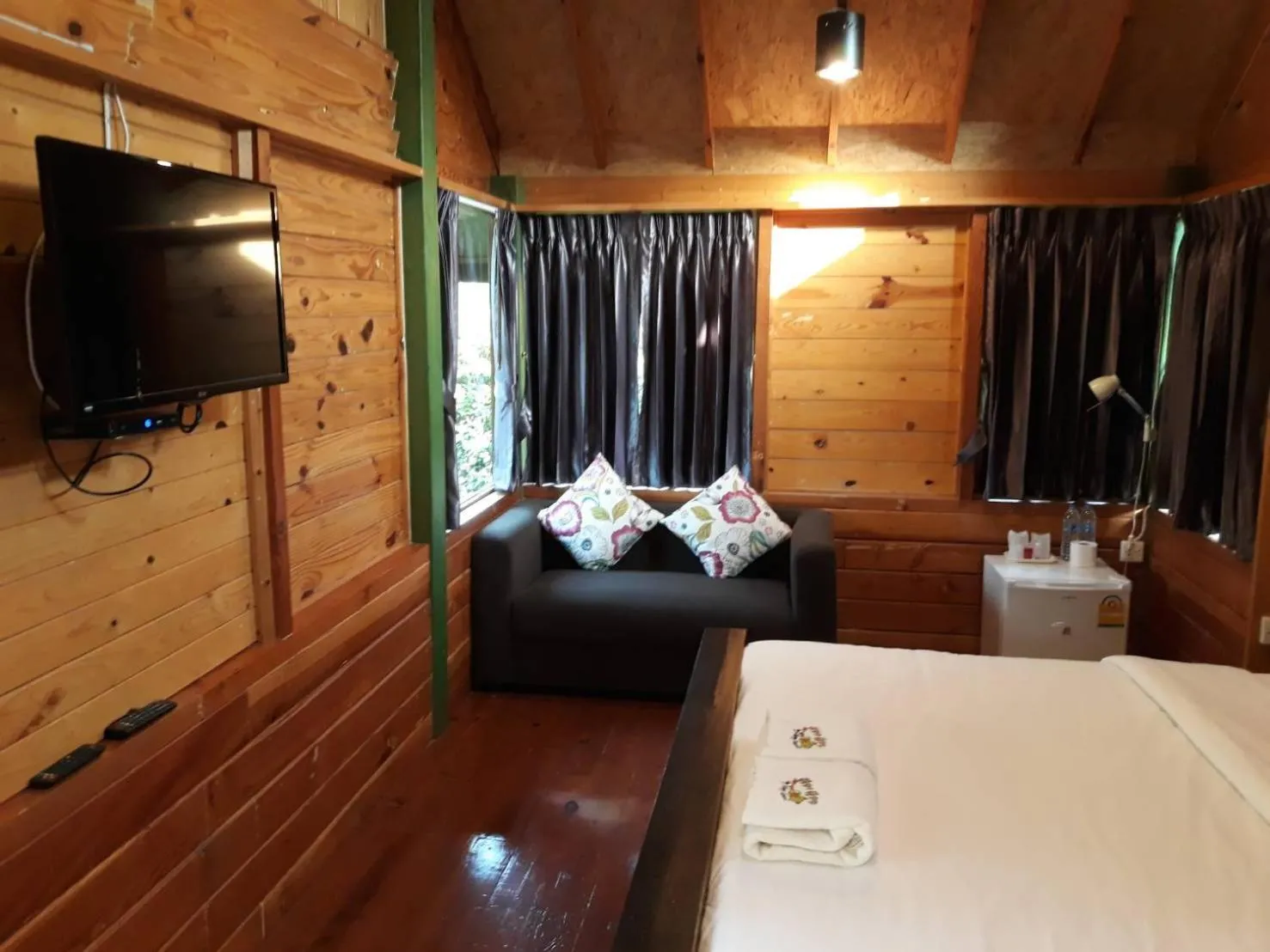 Bed in Nung Ni Bang Khon Thi Resort