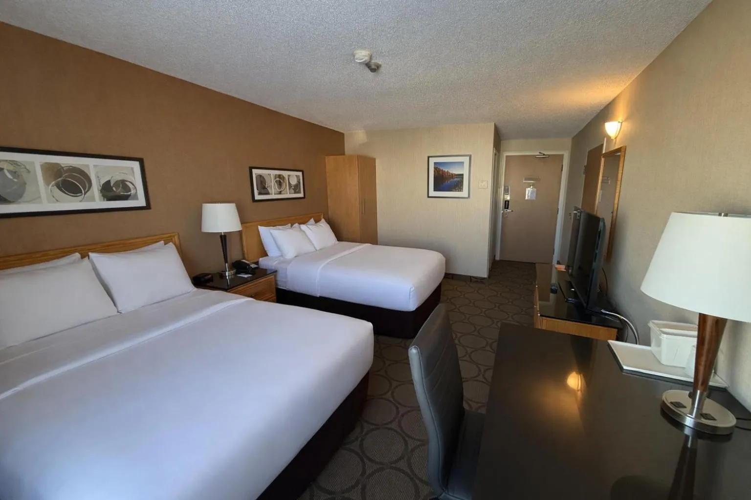 Bedroom, Bed in Comfort Inn Baie-Comeau
