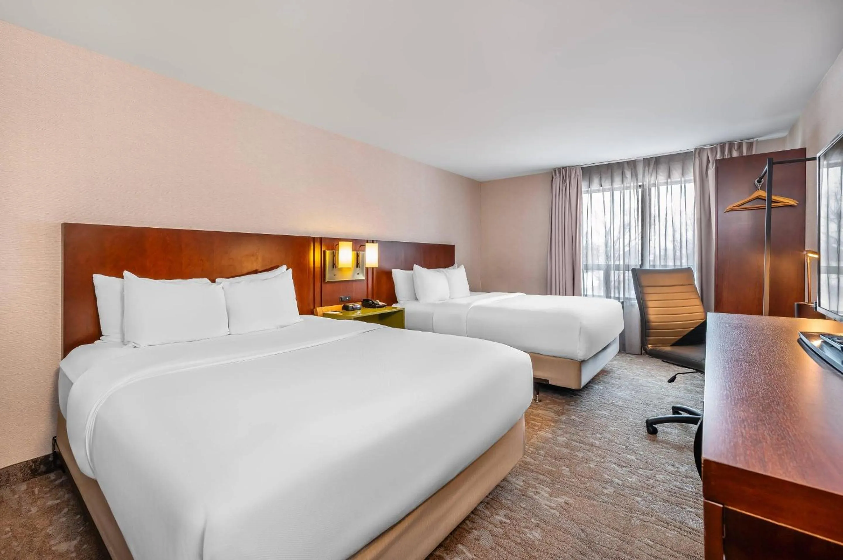 Bedroom, Bed in Comfort Inn South Shore