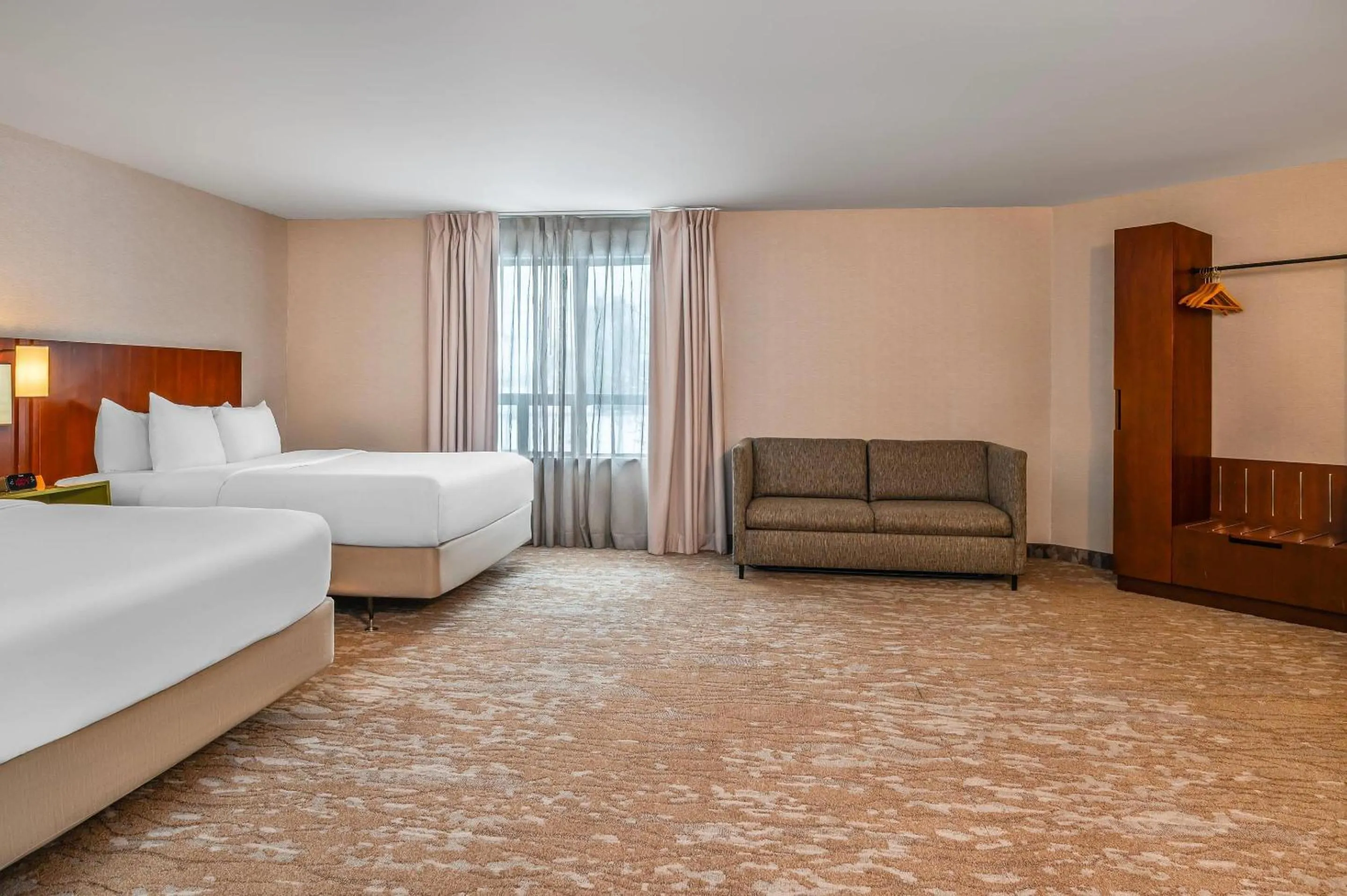 Bedroom, Bed in Comfort Inn South Shore