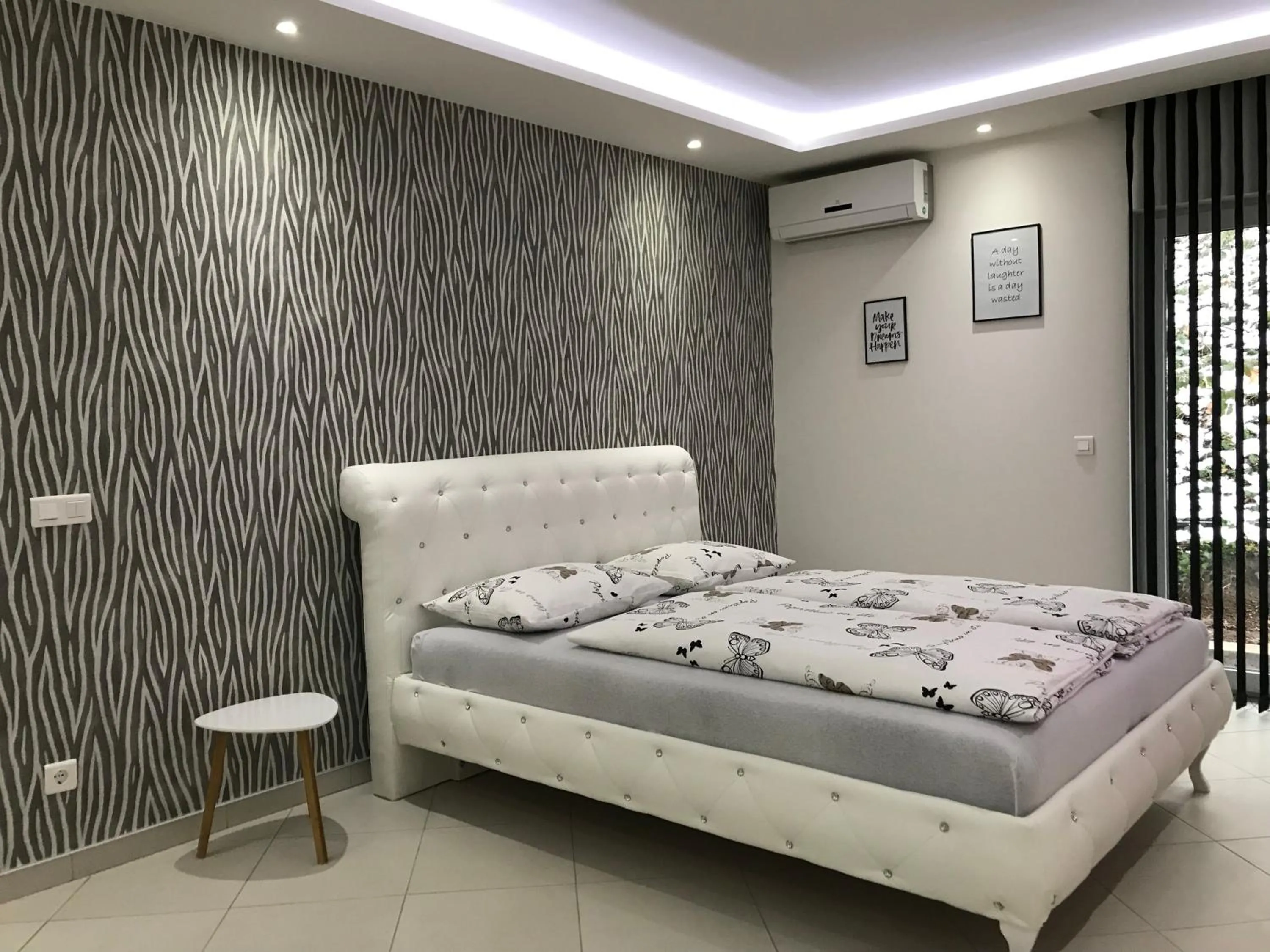 Bed in Apartment Ajla
