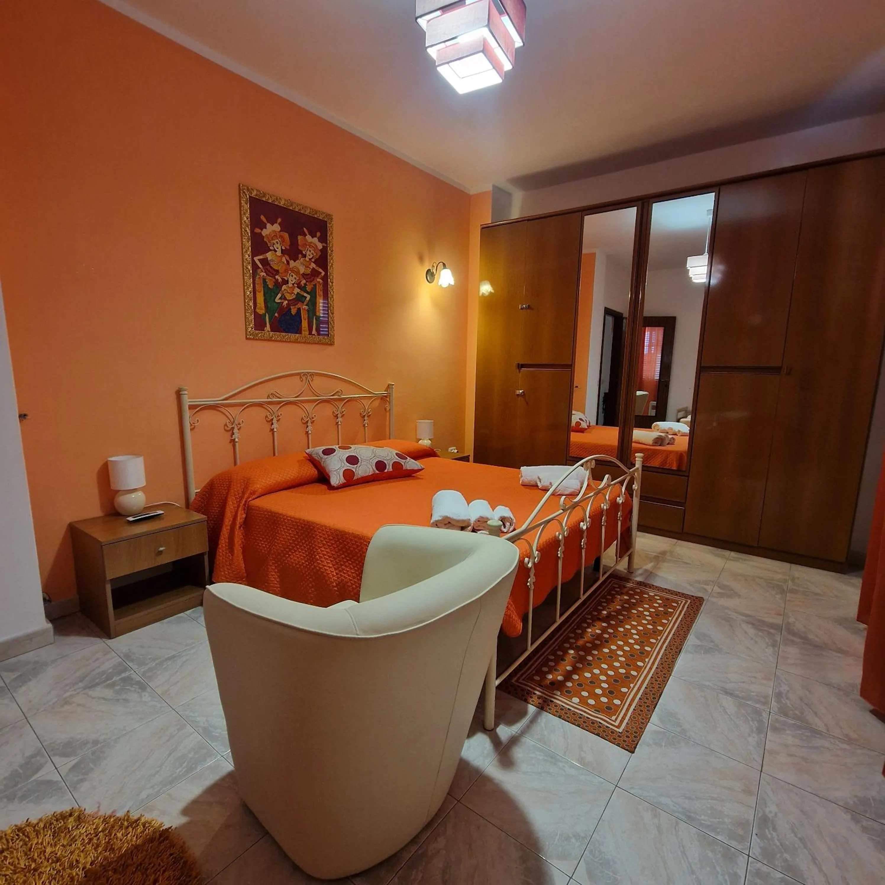Bed in SANTA VENERE Apartments "PARCHEGGIO interno MOTO-AUTO" Ricarica auto Elettriche