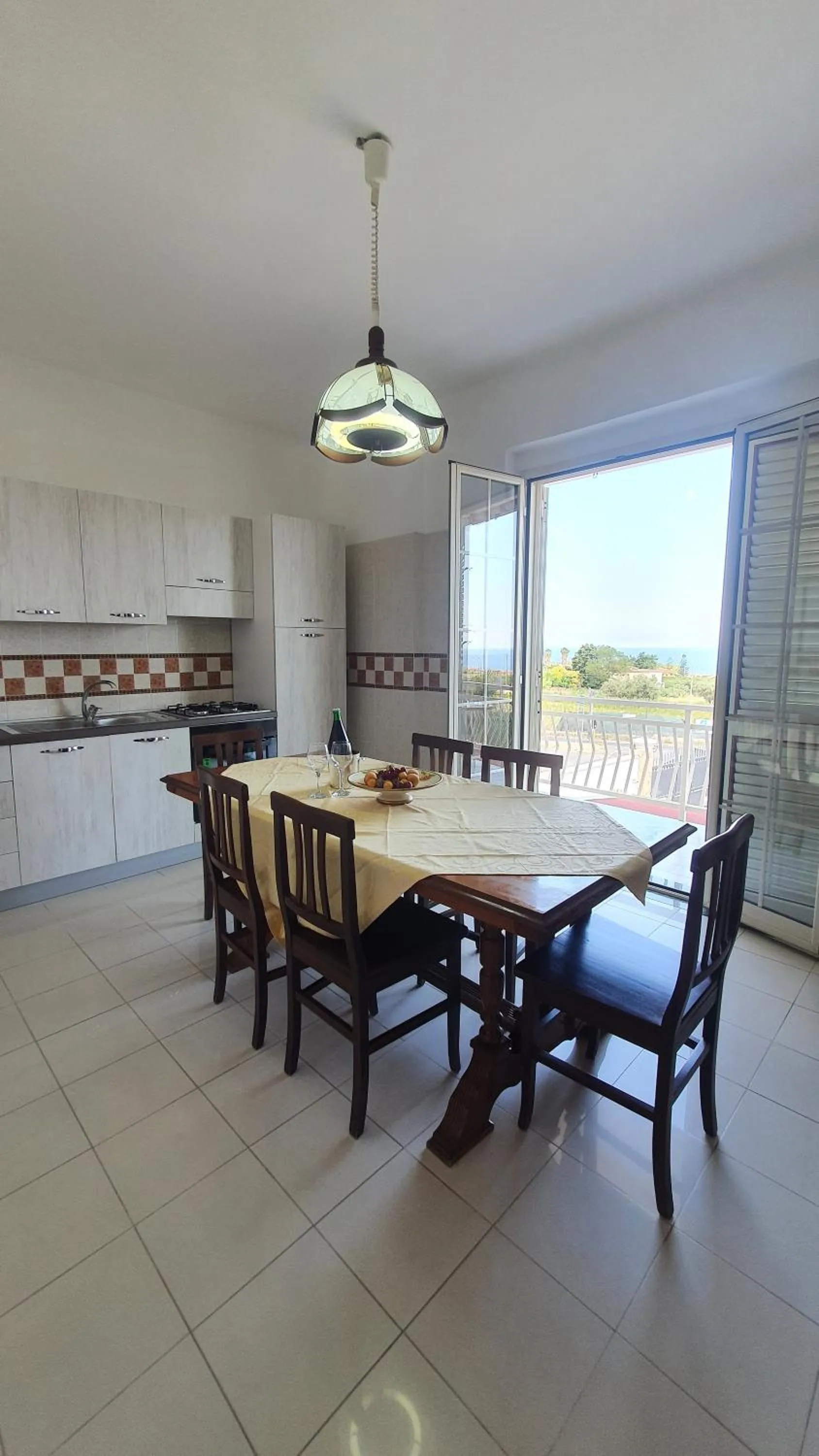 Kitchen or kitchenette in SANTA VENERE Apartments "PARCHEGGIO interno MOTO-AUTO" Ricarica auto Elettriche