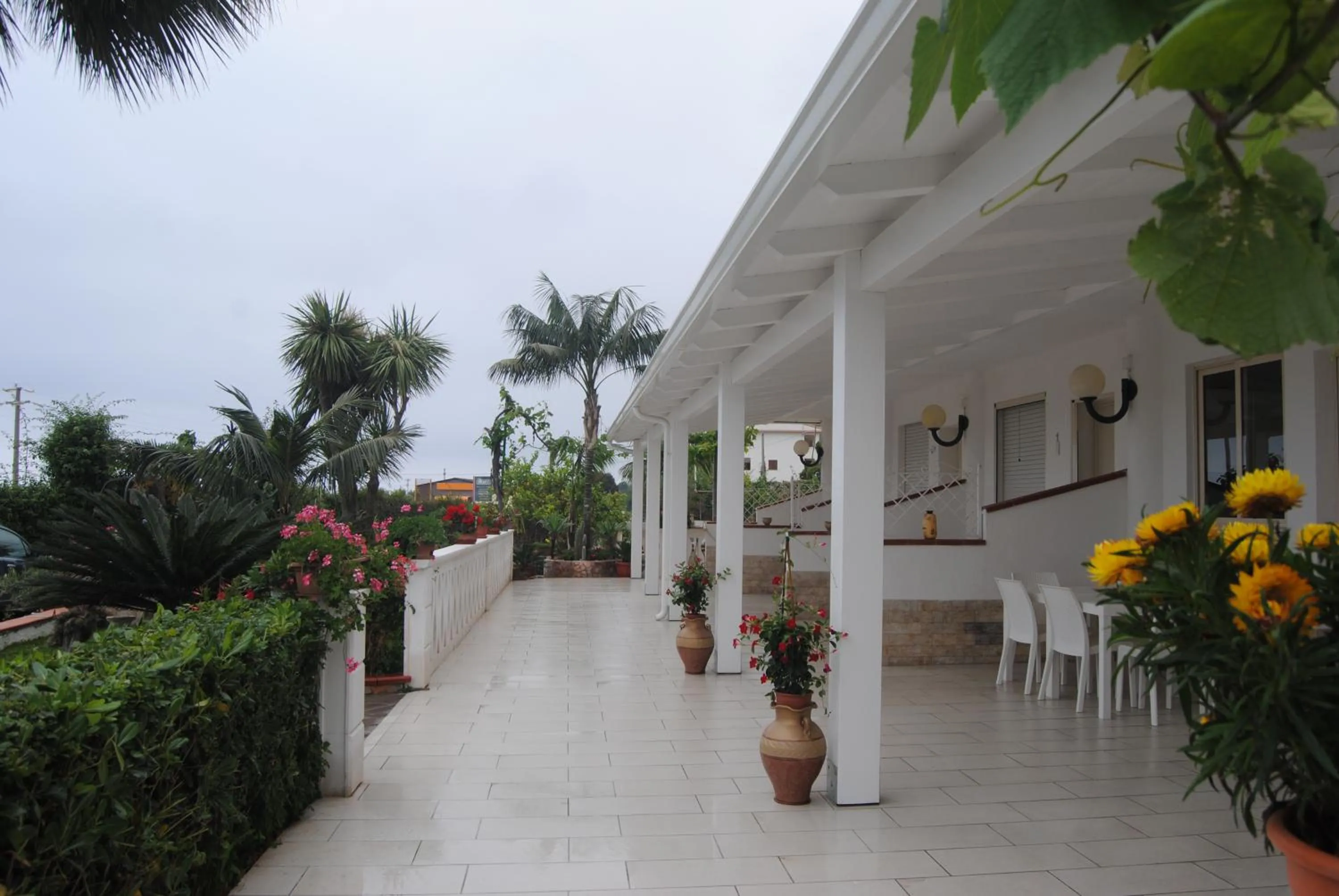 Property building in SANTA VENERE Apartments "PARCHEGGIO interno MOTO-AUTO" Ricarica auto Elettriche