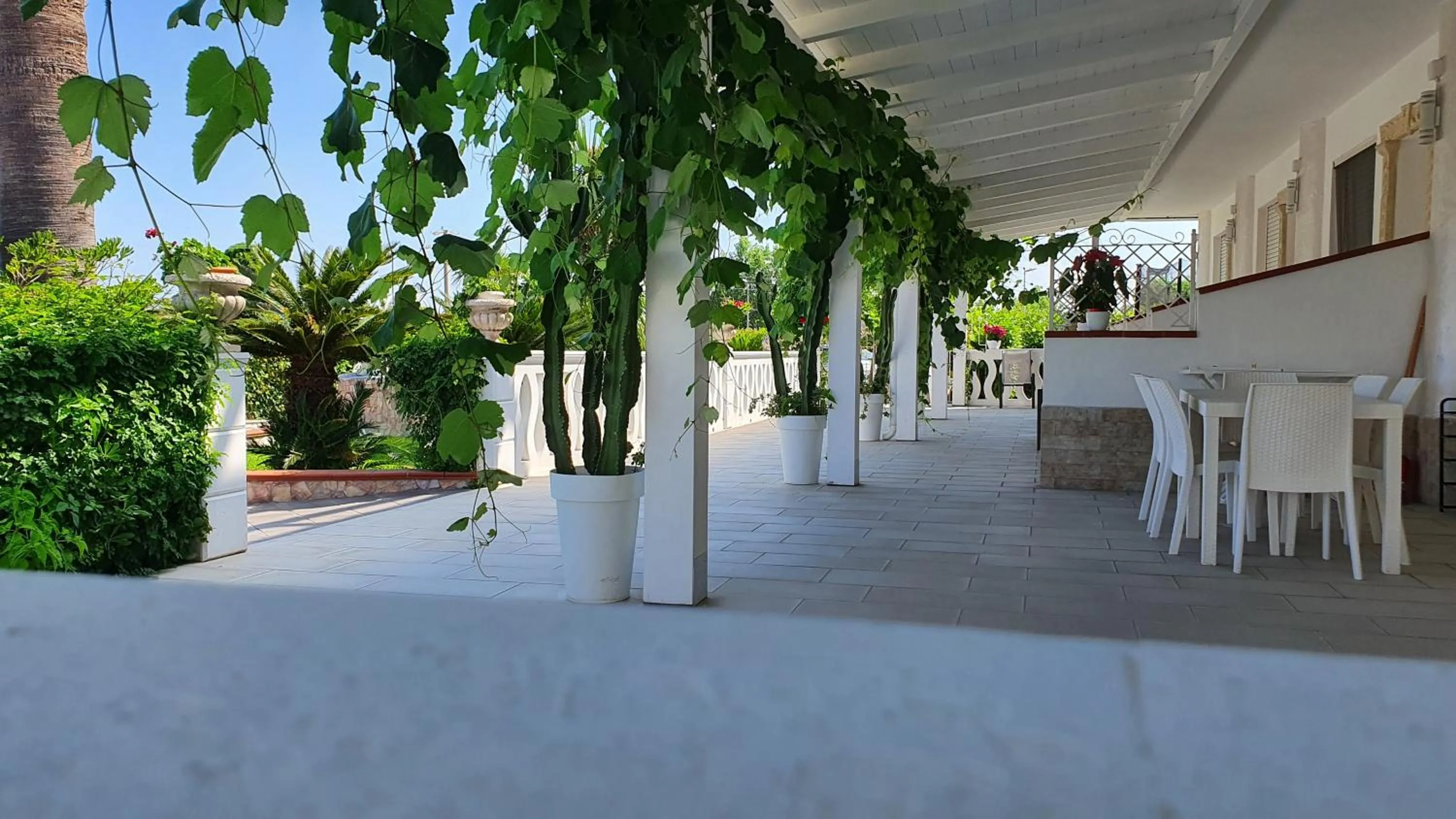 Property building in SANTA VENERE Apartments "PARCHEGGIO interno MOTO-AUTO" Ricarica auto Elettriche