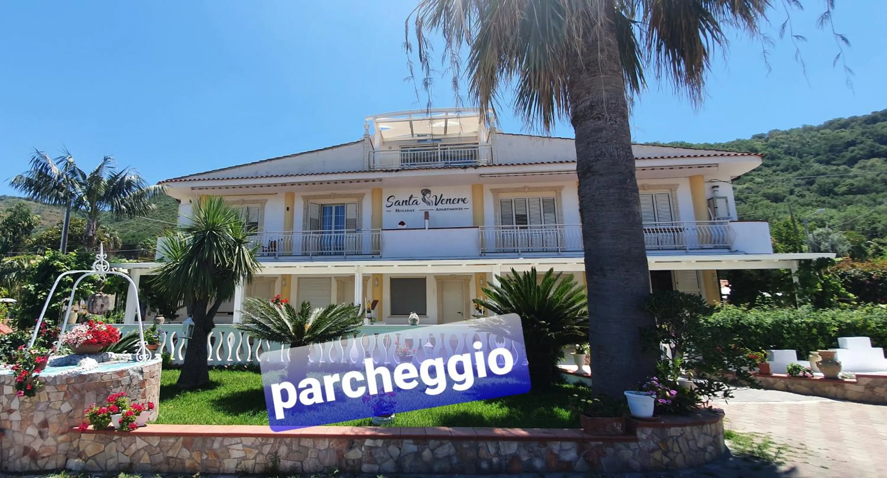 Property building in SANTA VENERE Apartments "PARCHEGGIO interno MOTO-AUTO" Ricarica auto Elettriche