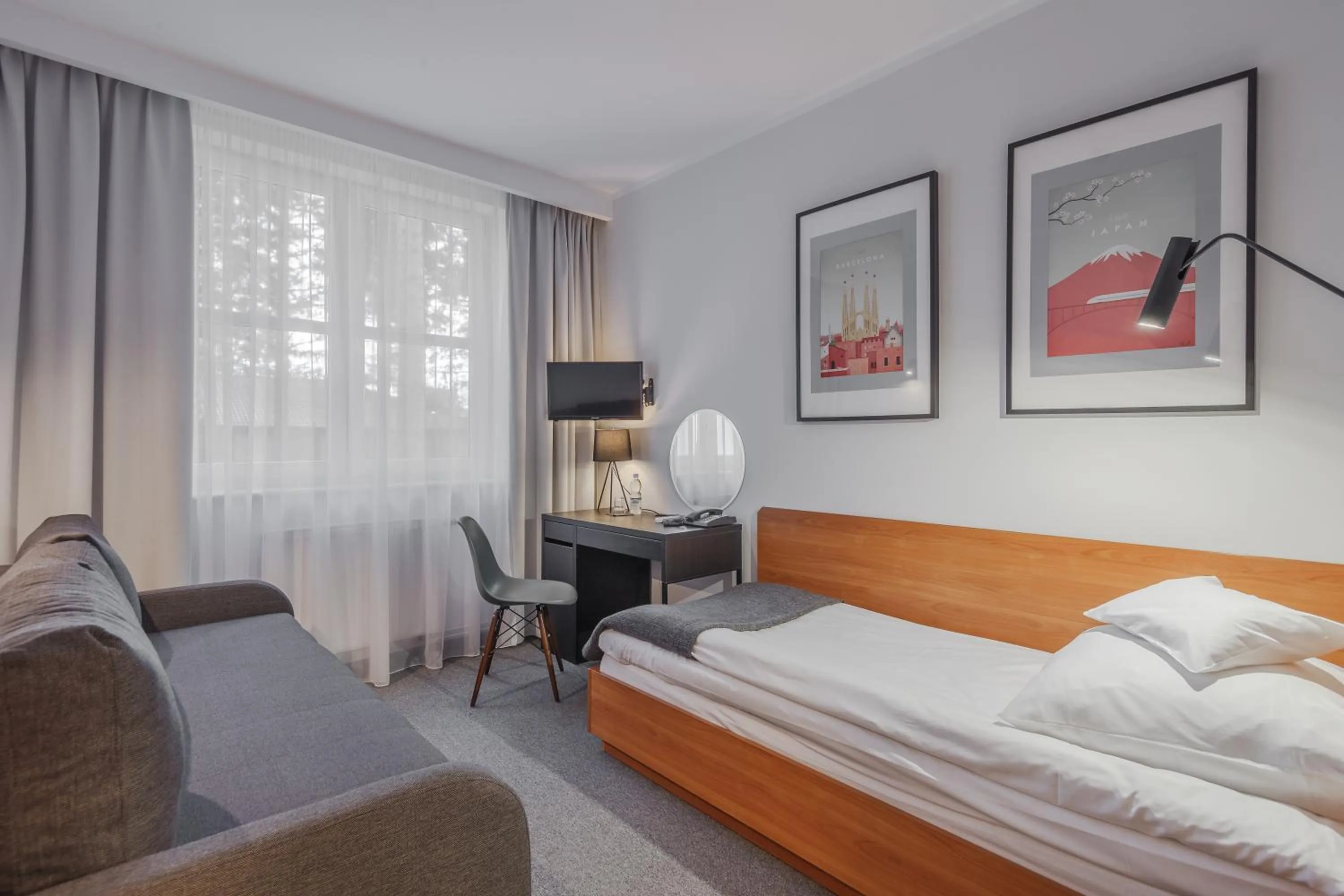 Photo of the whole room, Bed in Hotel Edison Poznań Lotnisko Ławica